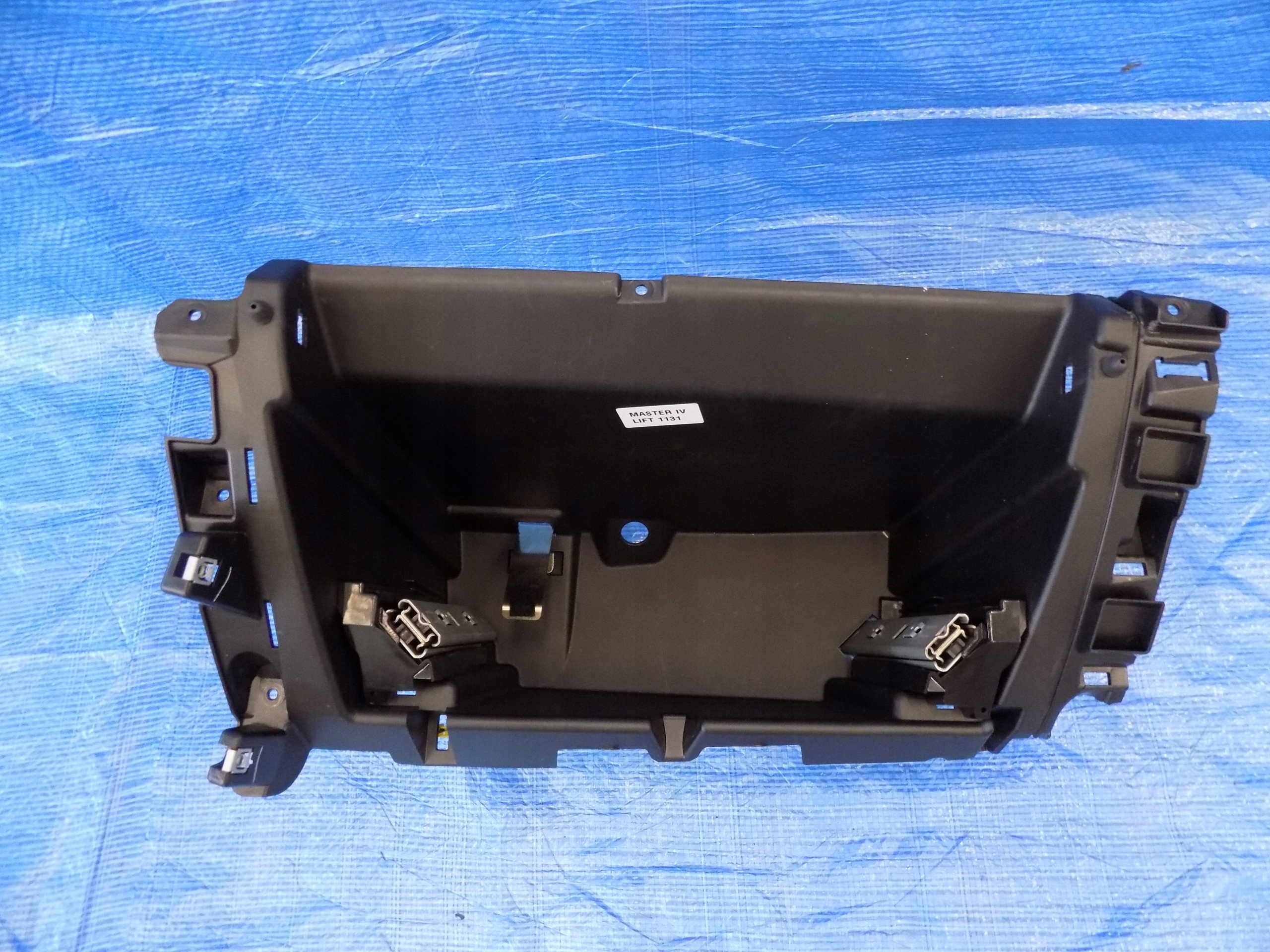 MASTER III MOVANO 19R бардачок консоли 685003438R