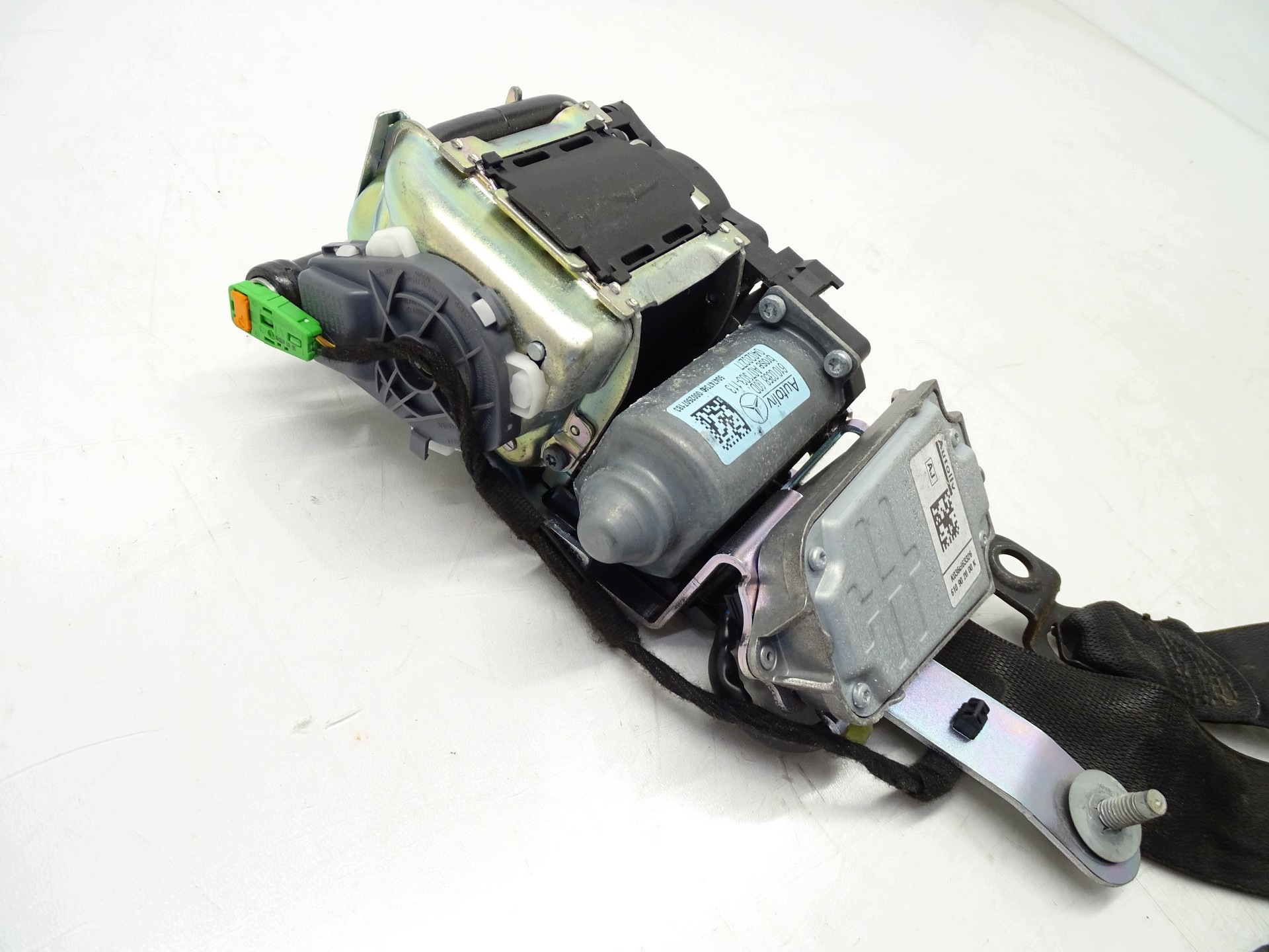 tension belt safety right front front MERCEDES W204 A2048602686