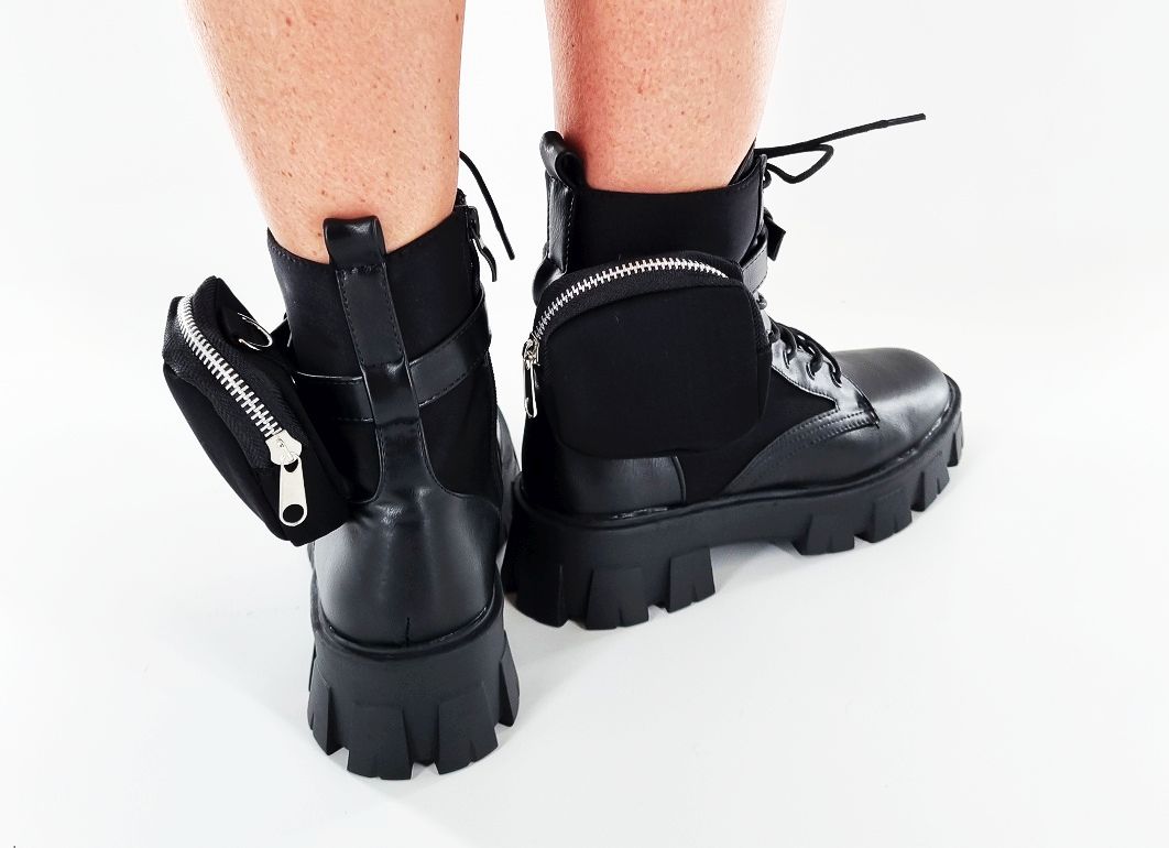 NOWE CZARNE BOTKI BUTY TRAPERY Z SASZETKĄ 38 Wysokość za kostkę