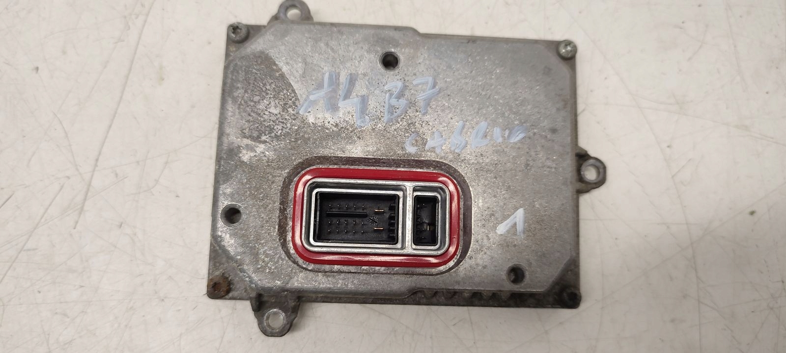 control unit xenon Audi A4 B7 Cabrio 2,0 TDI