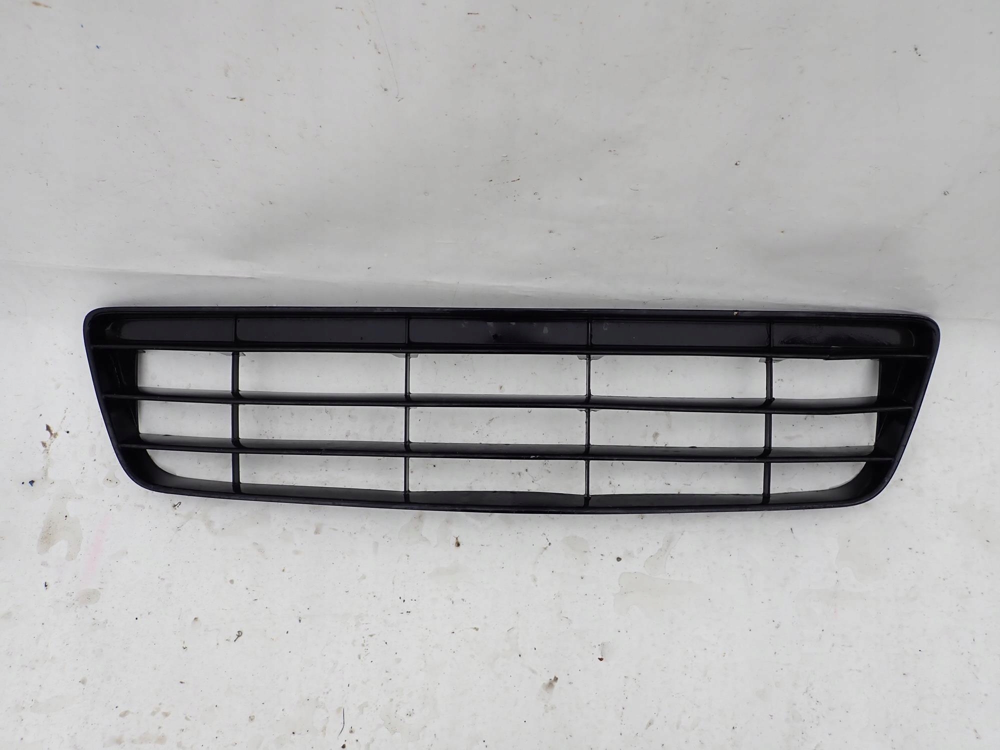 VW SCIROCCO R 09-14 Lüftungsgitter der Stoßstange mitte
