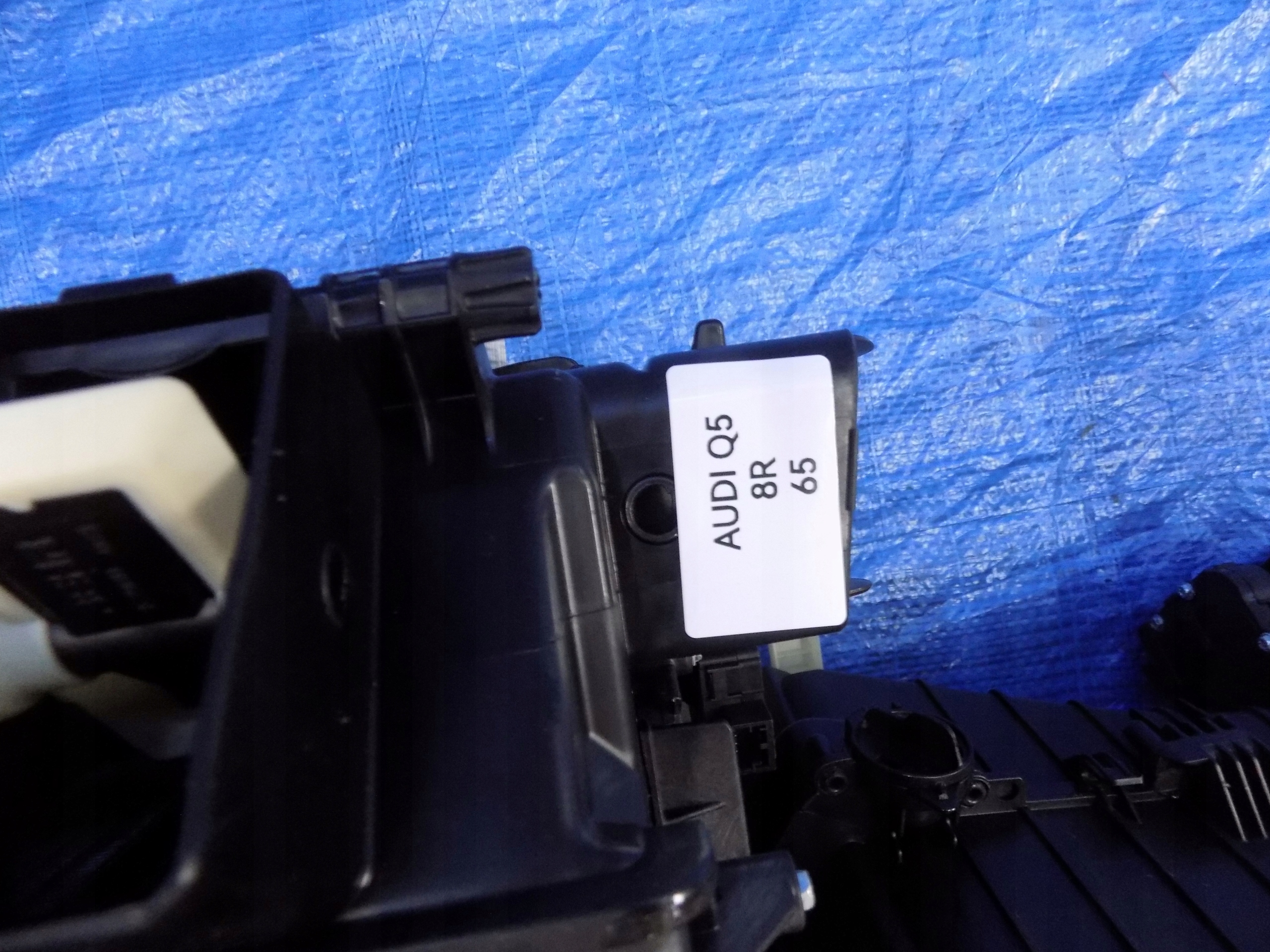 heater AUDI Q5 8R 2,0TDI 8K1820005AE