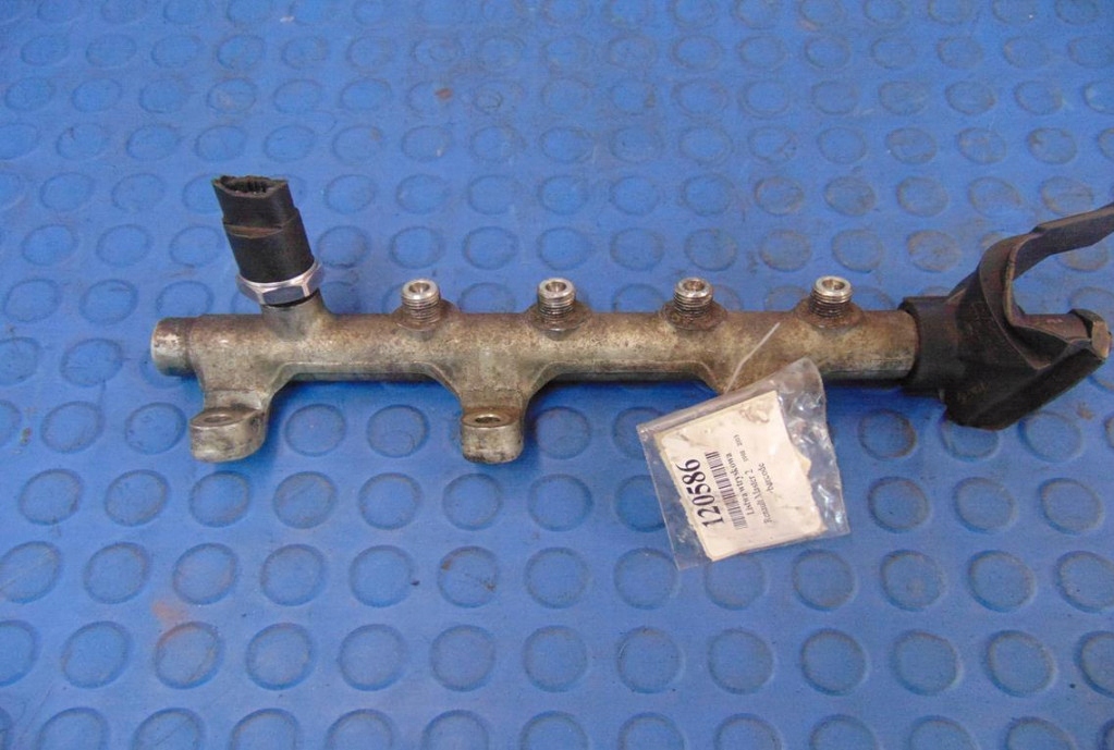 renault ESPACE IV 2005r 2.2 топливная рейка 0445214025