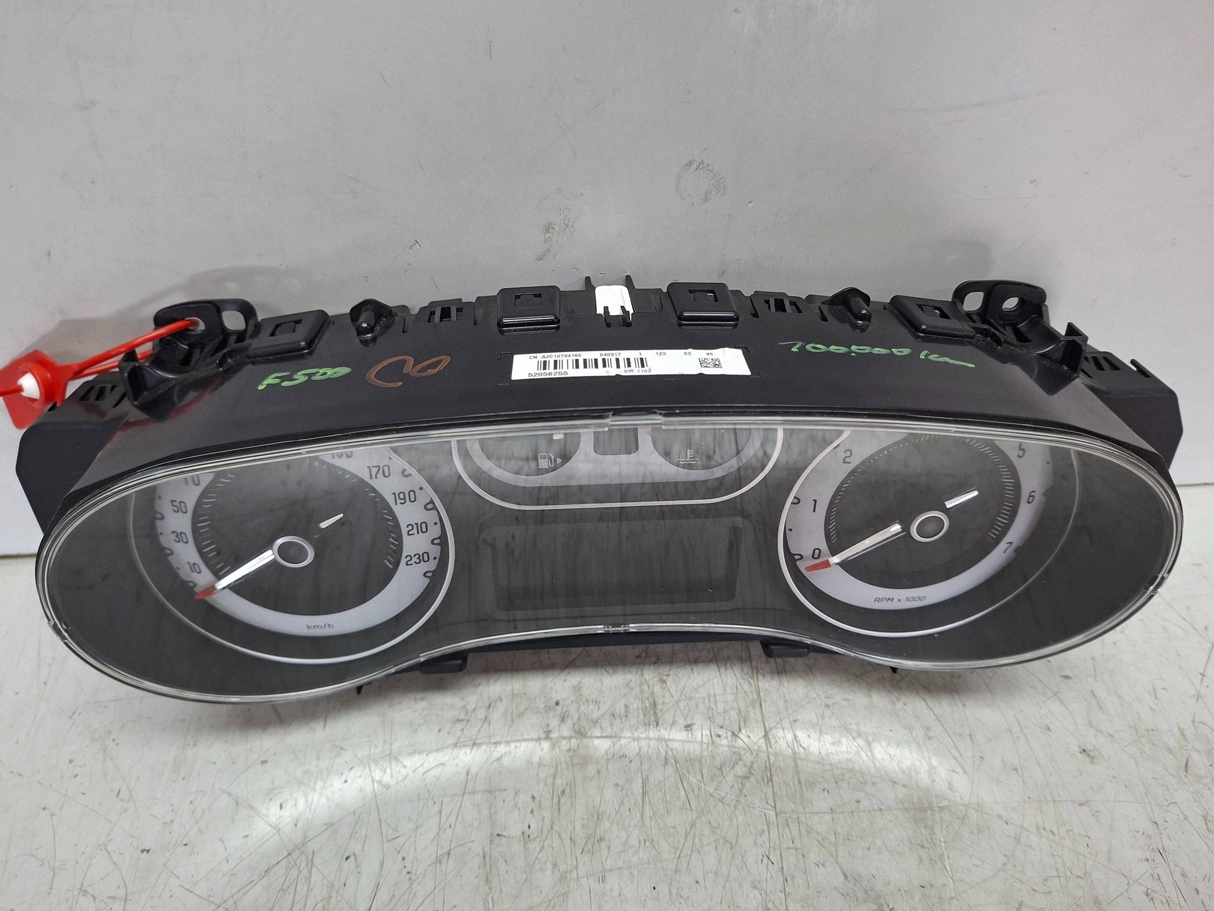 dials 52056255 FIAT 500L 2012