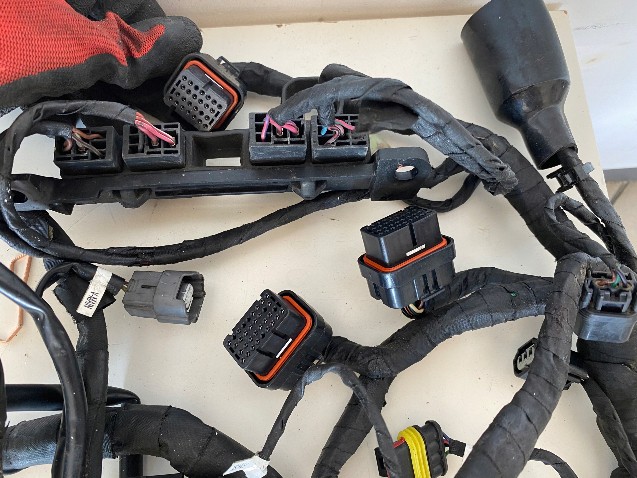 DUCATI DIAVEL 1200 INSTALACJA WIĄZKA GŁÓWNA Dopasowanie do pojazdu produkt dedykowany