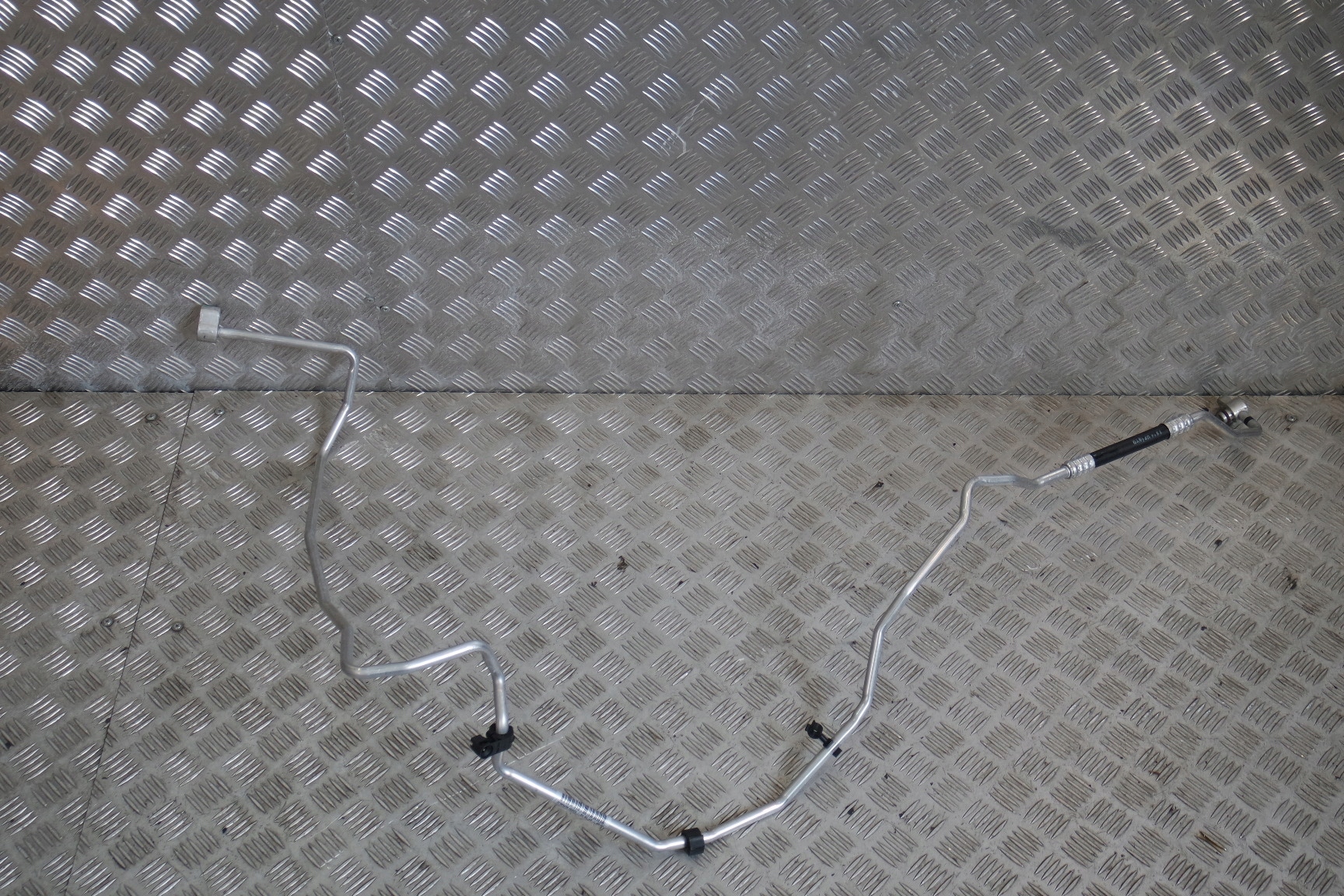 ТРУБКА КОНДИЦІОНЕРА PORSCHE 991 99157309401