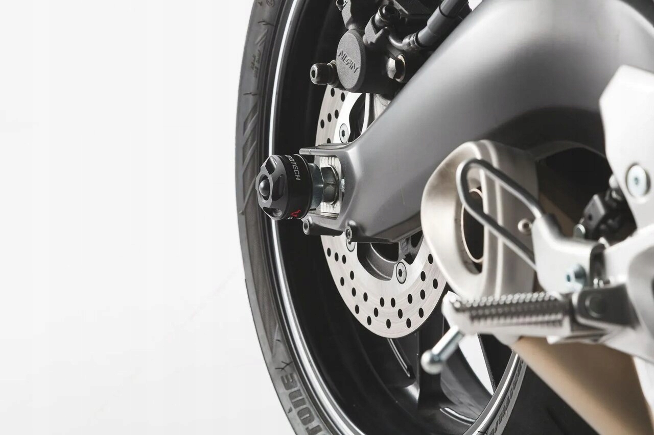 Crash pady zadnej nápravy SW-Motech Yamaha MT-09/XSR 900