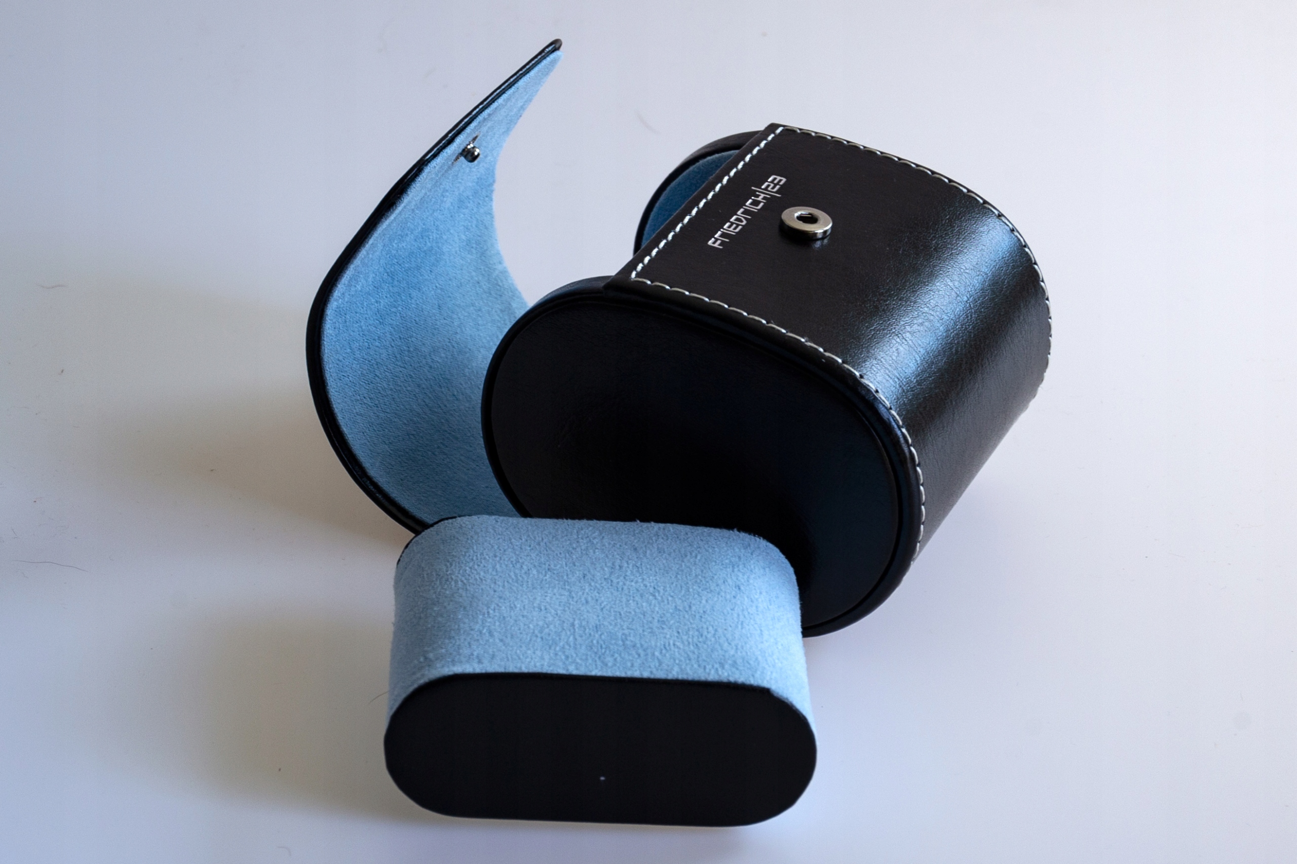 Etui skórzane podróżne na 1 zegarek Bond/ czarne Płeć uniseks