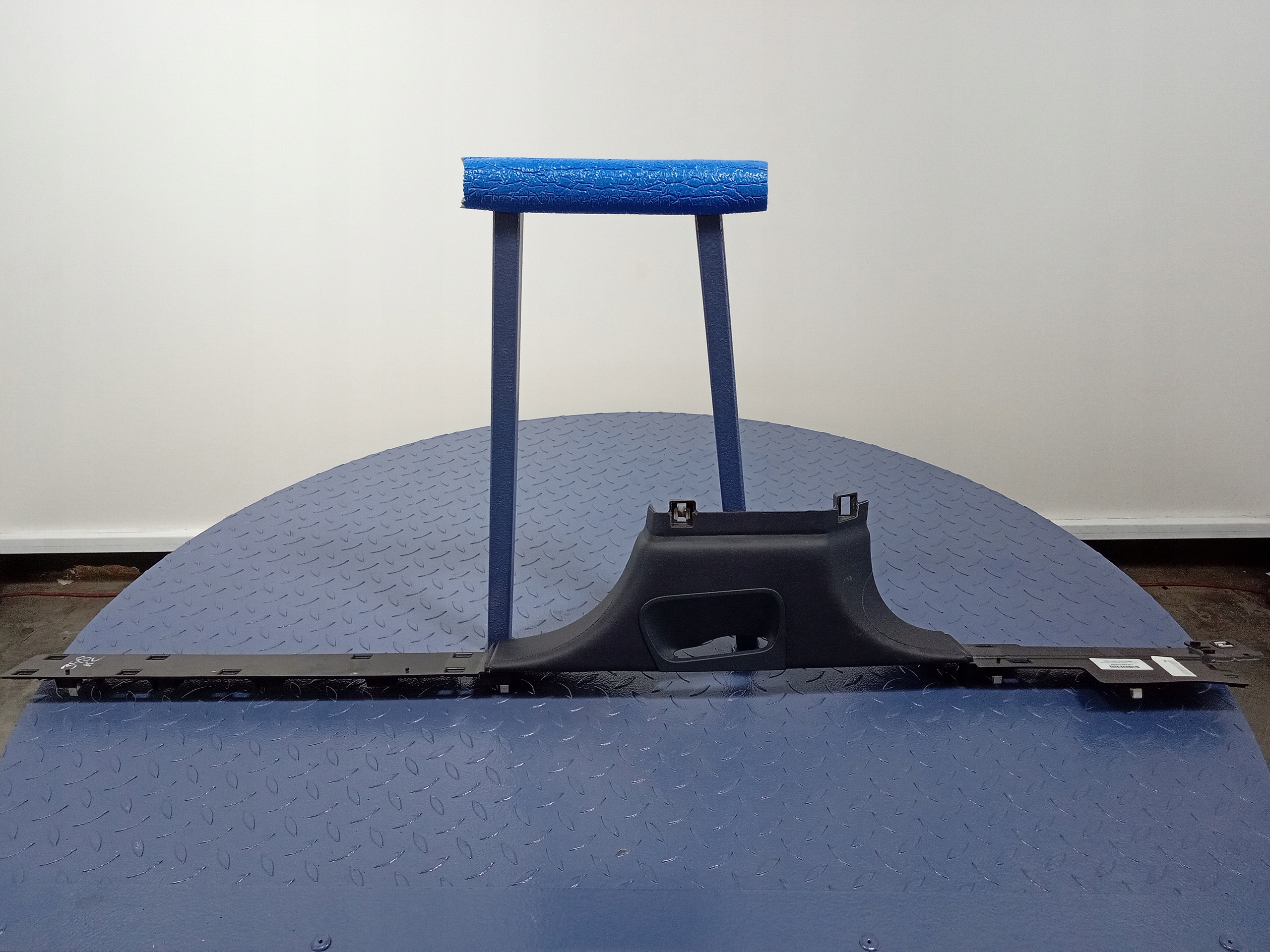 36A853370B - BENTLEY BENTAYGA 36A ЗАХИСТ ПОРОГА B-СТІЙКИ ПРАВА