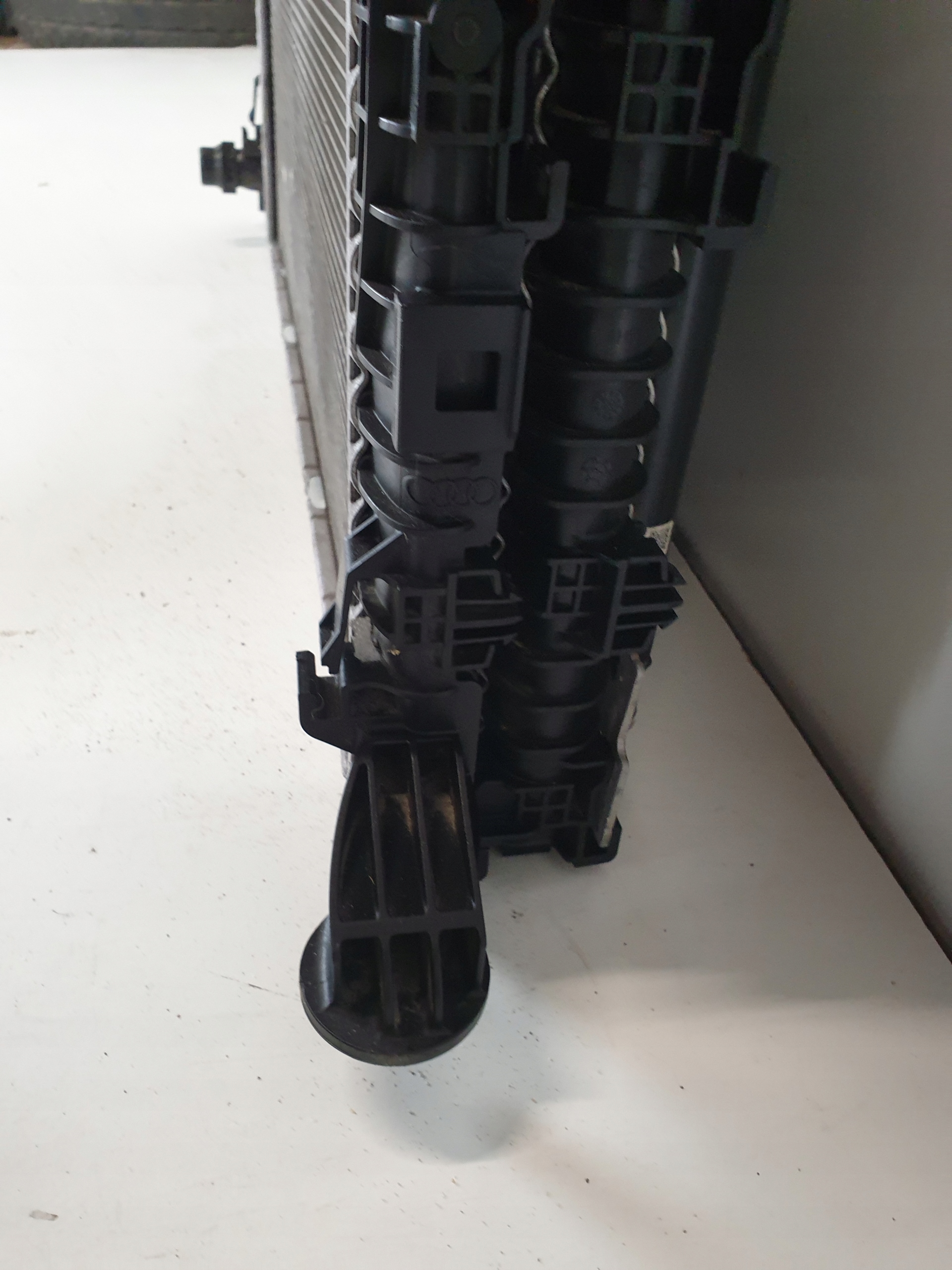 Audi Q7 4M комплект радиаторов Радиатор 2.0 TFSI