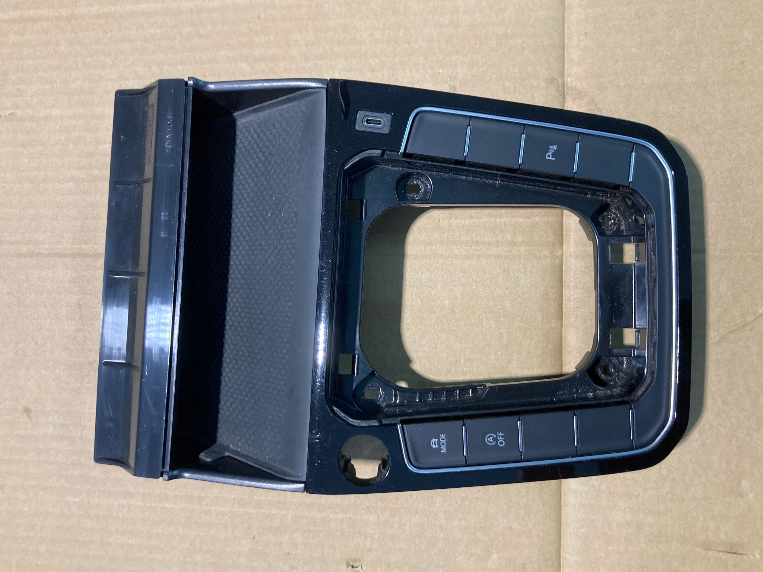 3G1864263A - Панель вимикачі VW PASSAT B8 LIFT