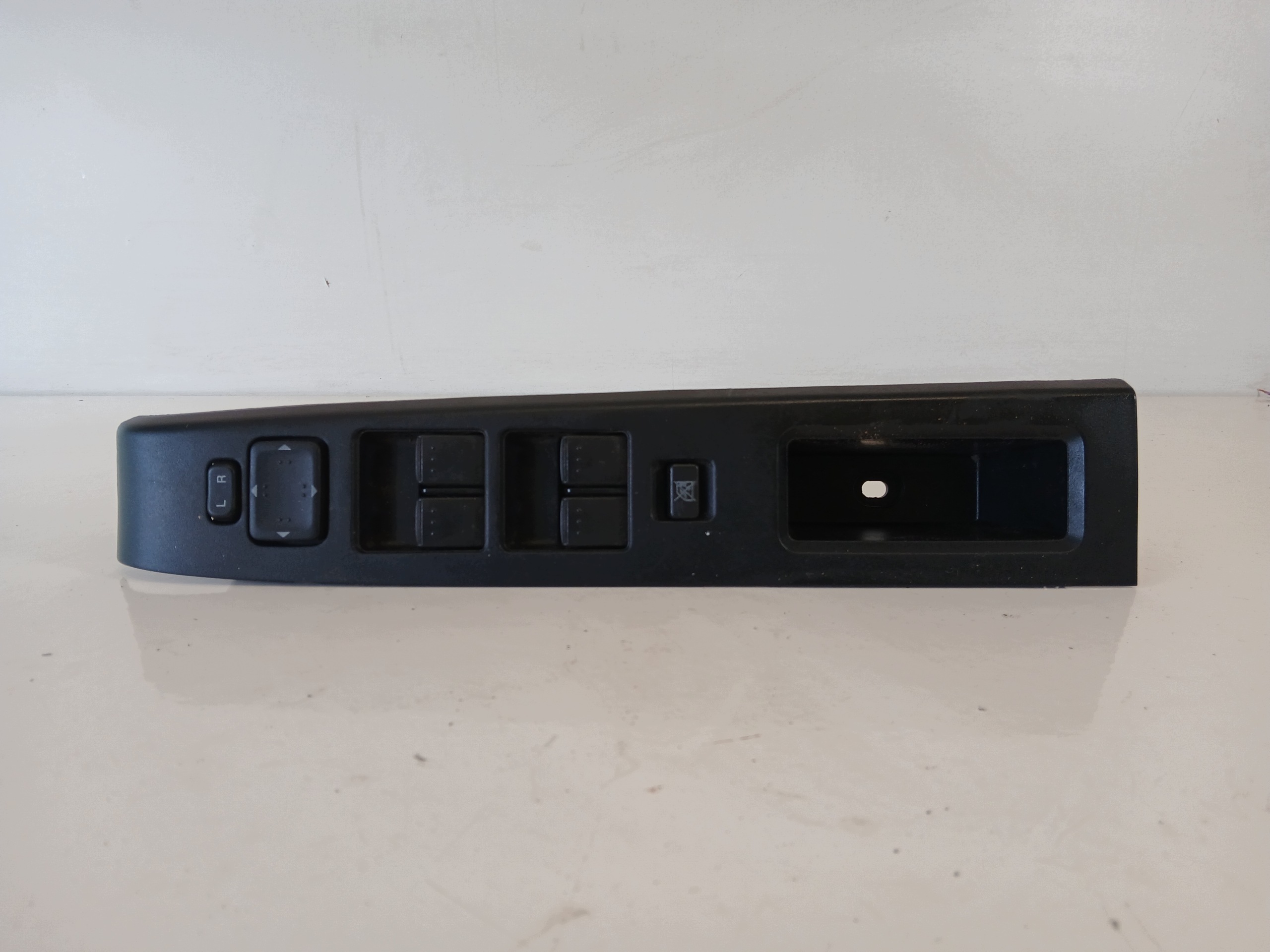MAZDA 5 a CR PANEL okna ľavý predok CC64684L6D