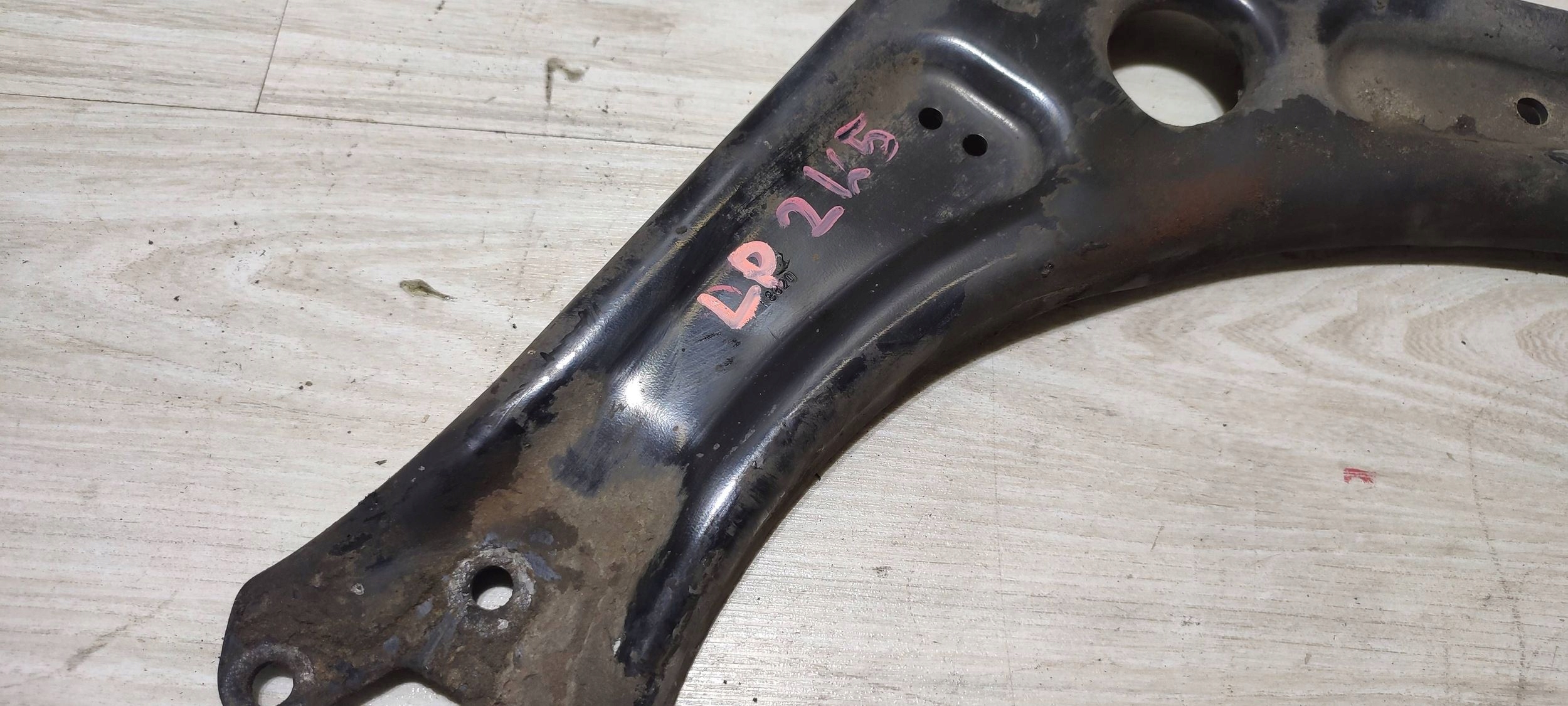 arm front lower front side left Volkswagen Caddy 1K0407151BG
