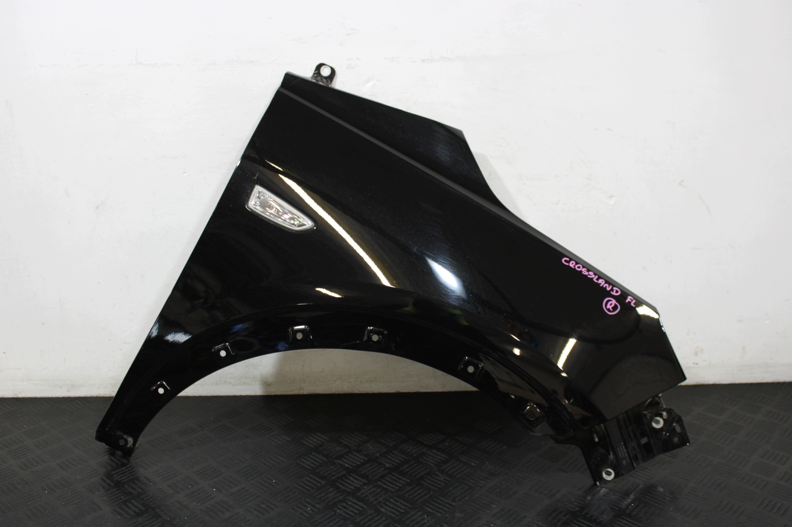 fender right front front OPEL CROSSLAND LIFT 2024