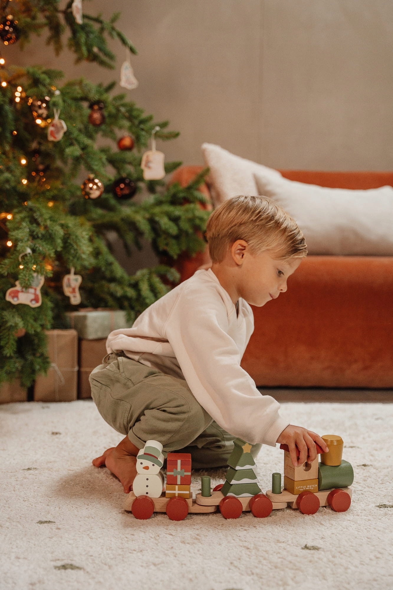 DREWNIANY POCIĄG ŚWIĄTECZNY X-MAS FSC LITTLE DUTCH Certyfikaty, opinie, atesty EN 71