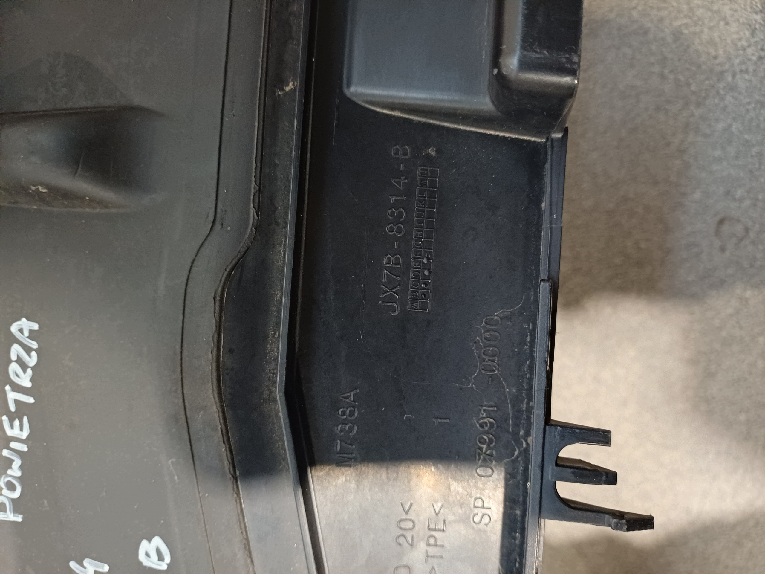 luftansaugkanal FORD FOCUS MK4 JX7B-8314-B
