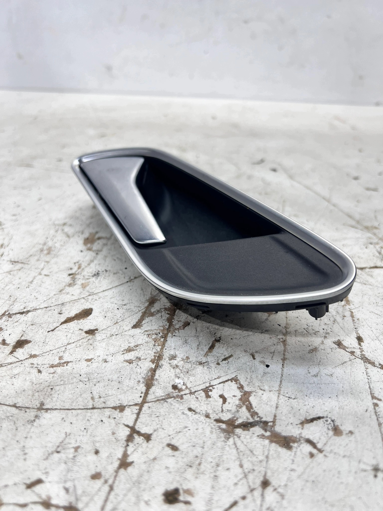 handle inner door left front AUDI Q3 8U 8U2837019A ANGIELSKIE