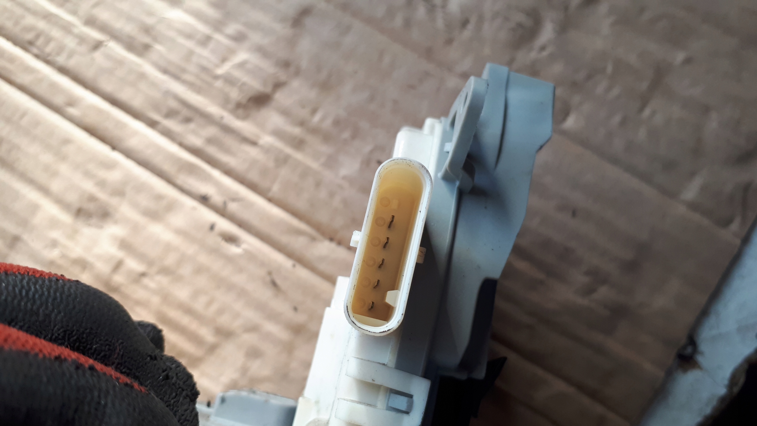 S4 B8 A4 lock door right rear part 5 PIN A5 8K0839016D