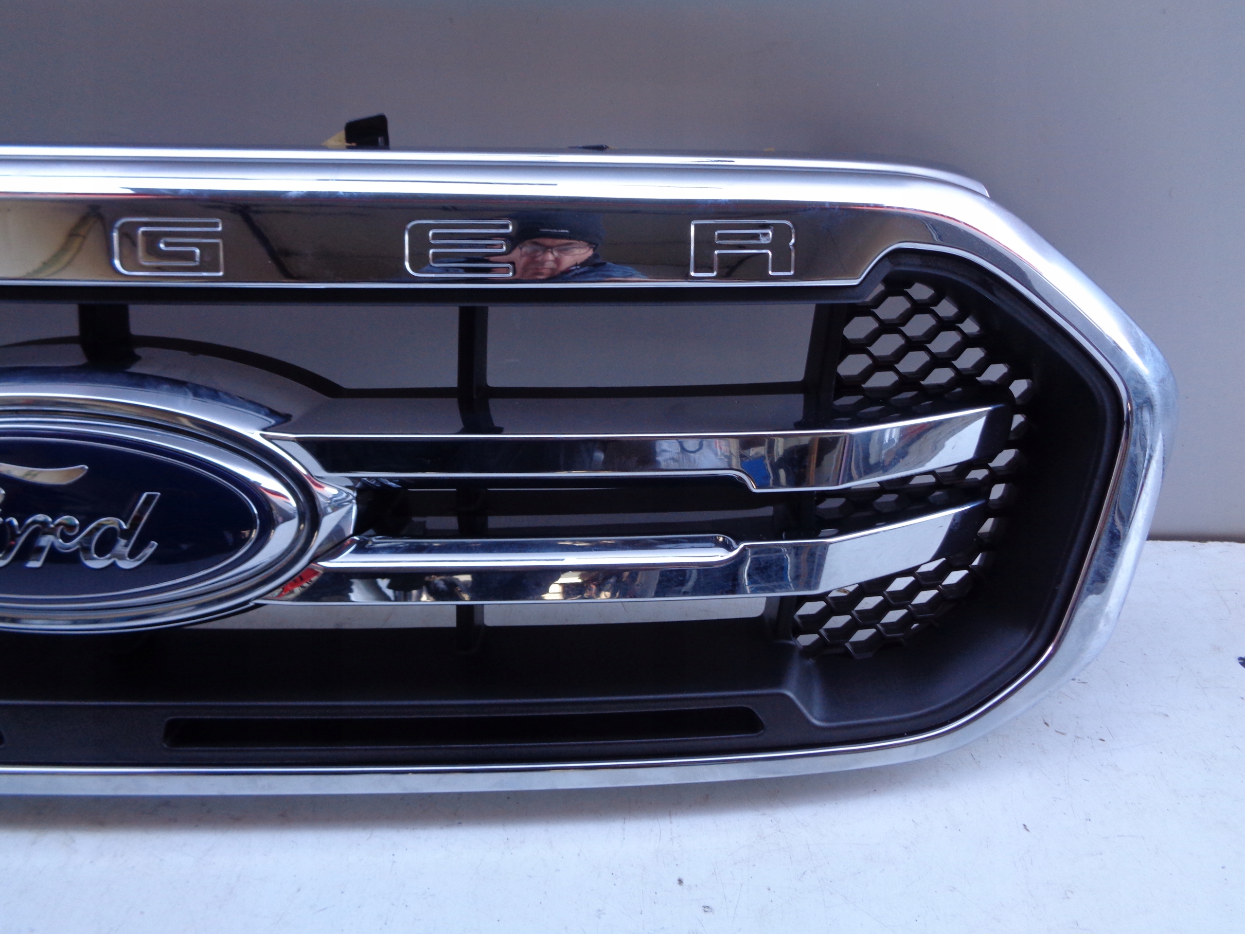 NO-WA-- maska FORD RANGER V 19- NR 3