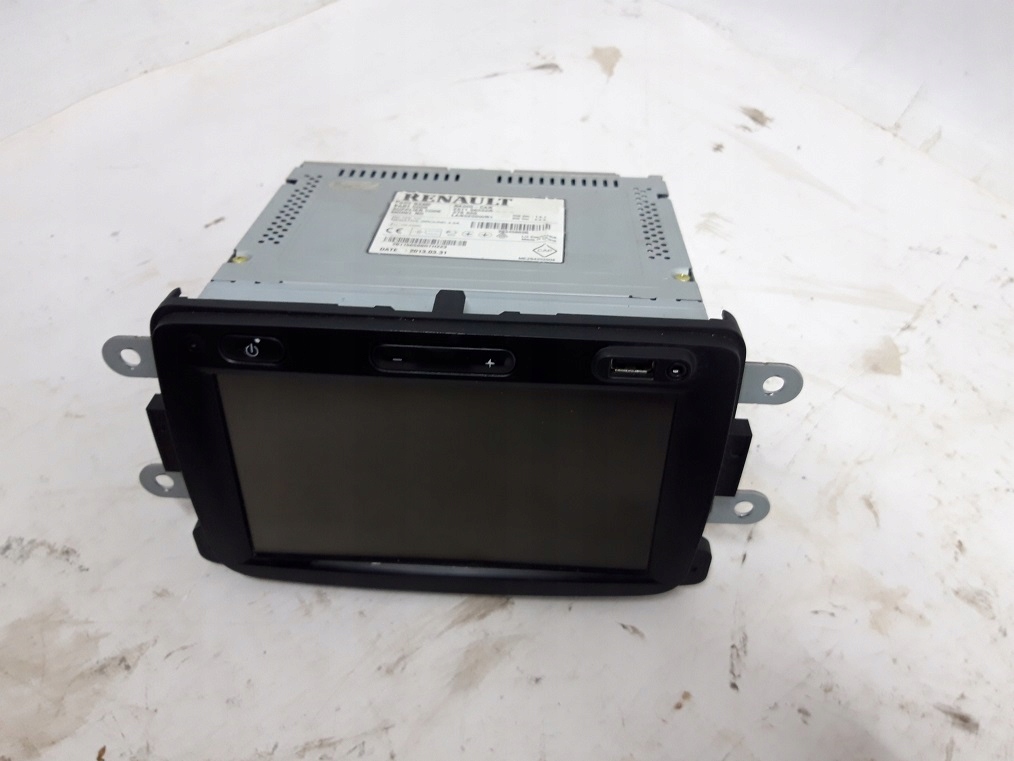 281156588R - DACIA SANDERO II Stepway радио навигация