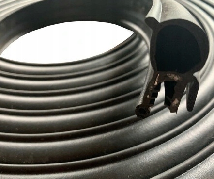 USZCZELKA DRZWI TYLNYCH VOLKSWAGEN TRANSPORTER T5 Producent części Polcar