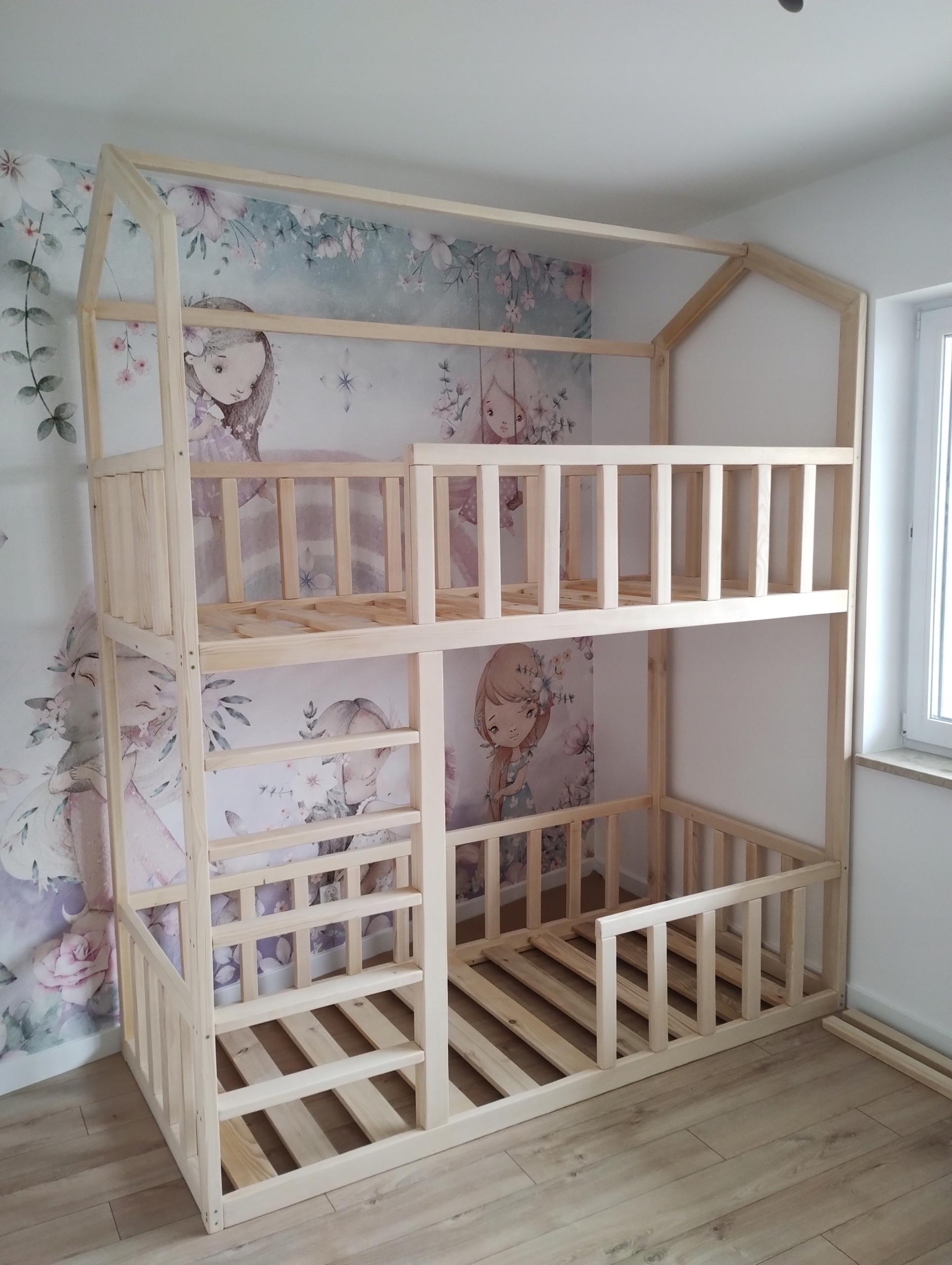 Łóżko Drewniane Piętrowe Domek