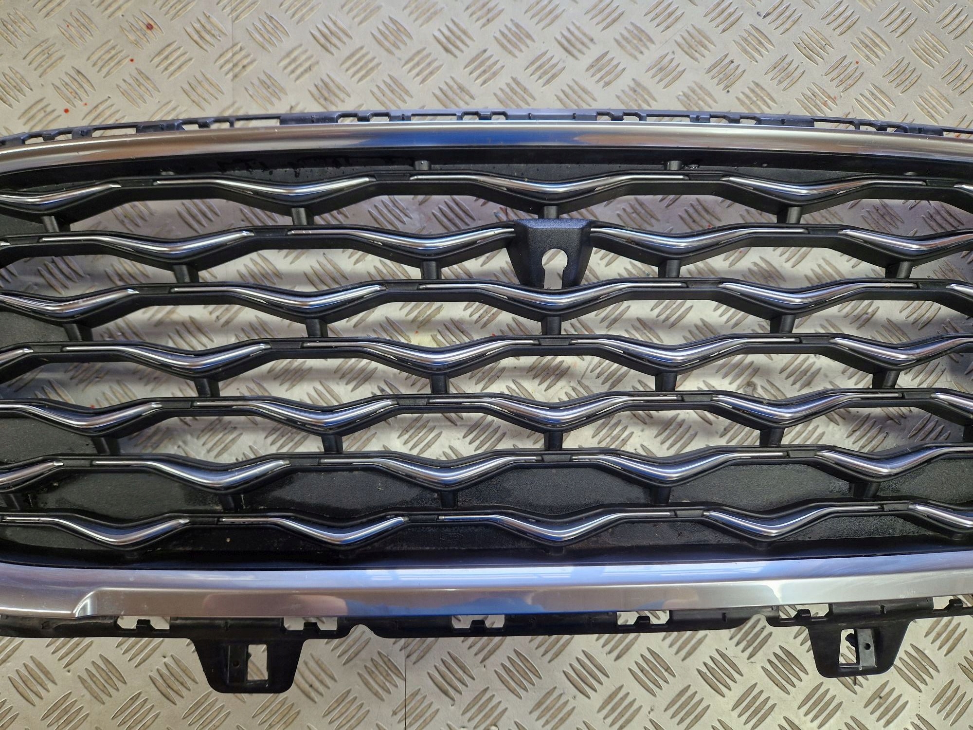 Grille FORD KUGA III VIGNALE 2019R->