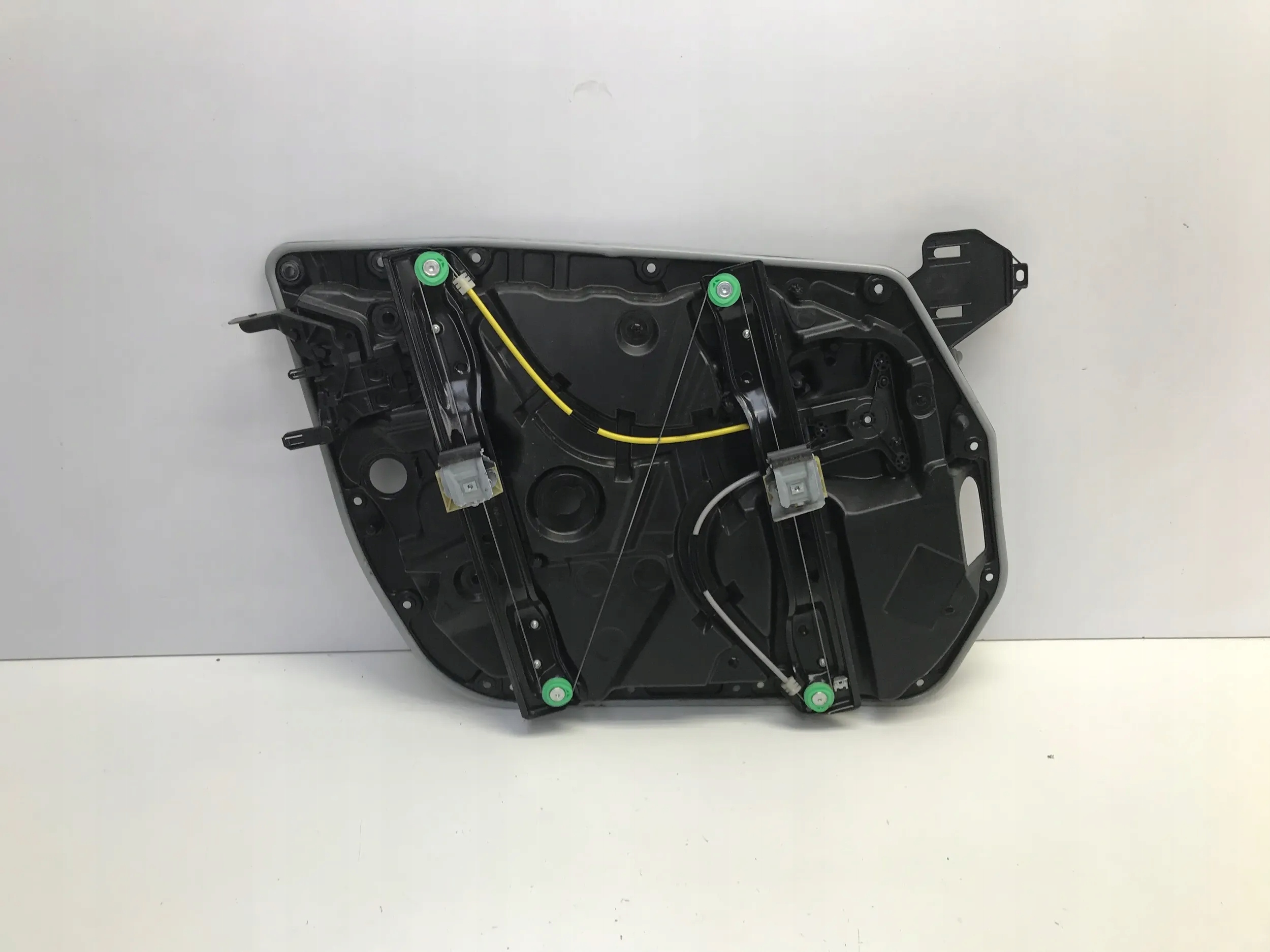 MERCEDES GLC 2022 C253 PODNOŚNIK MECHANIZM SZYBY PRAWY PRZÓD A2535407831 Numer katalogowy części A2535407831   000