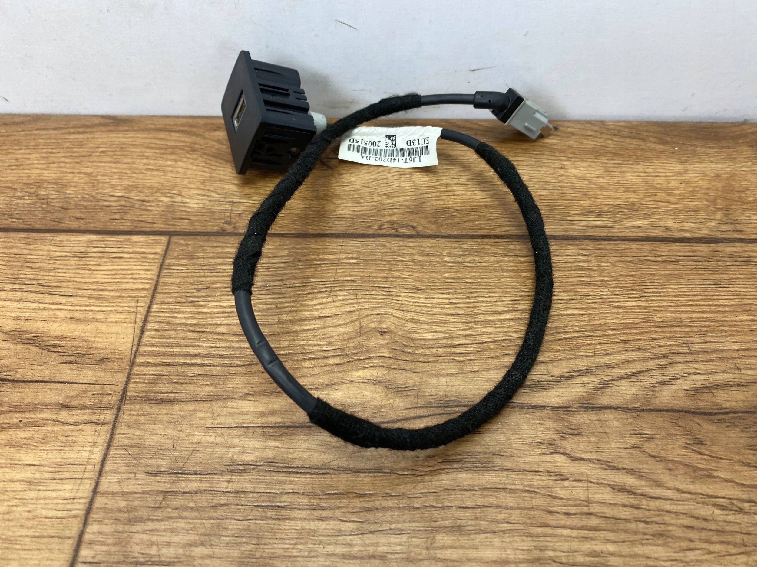 adapter USB Ford Escape IV Kuga MK3 2020+