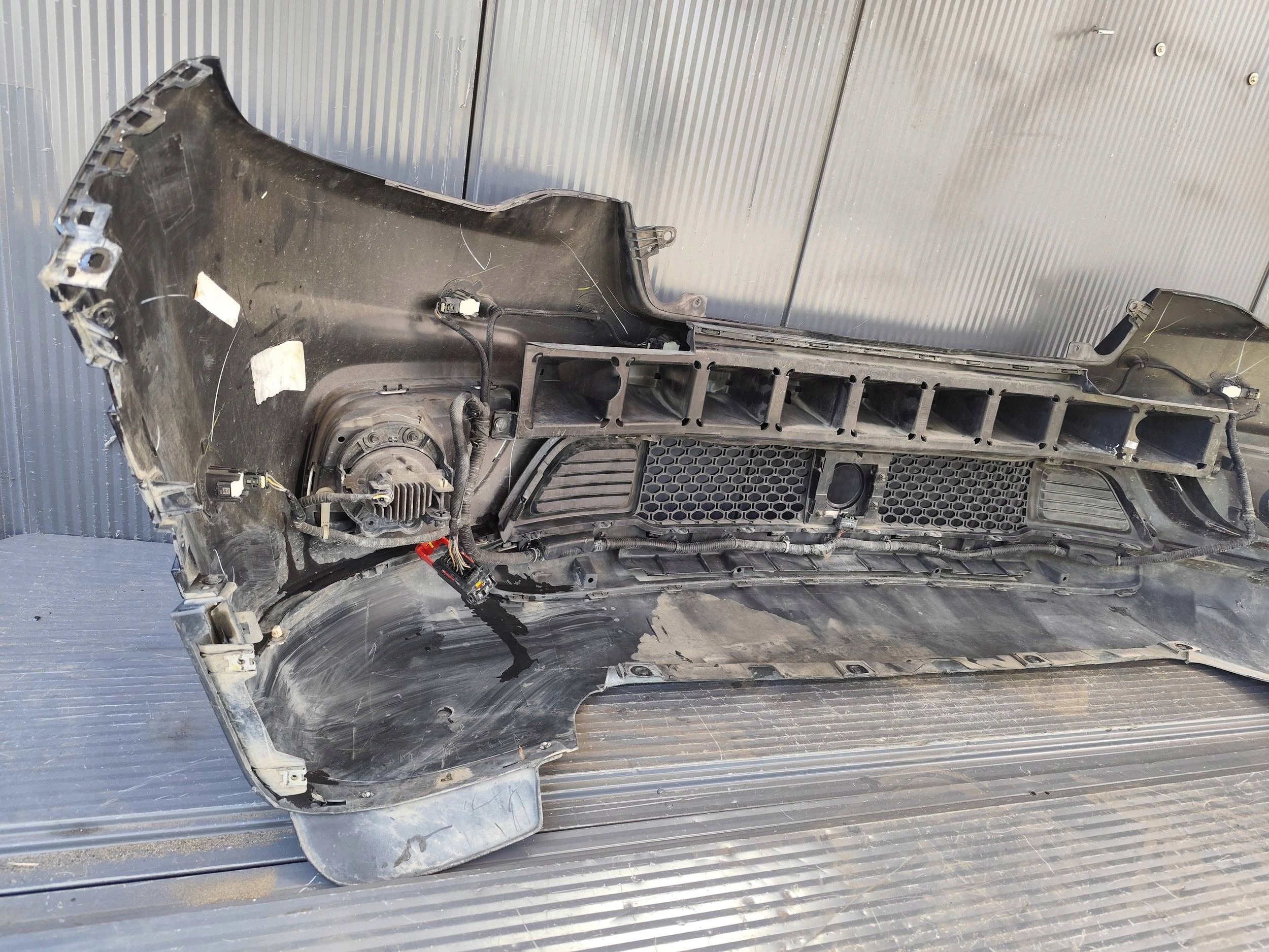 JEEP CHEROKEE KL LIFT front bumper 6xPDC complete DEMONTAZ