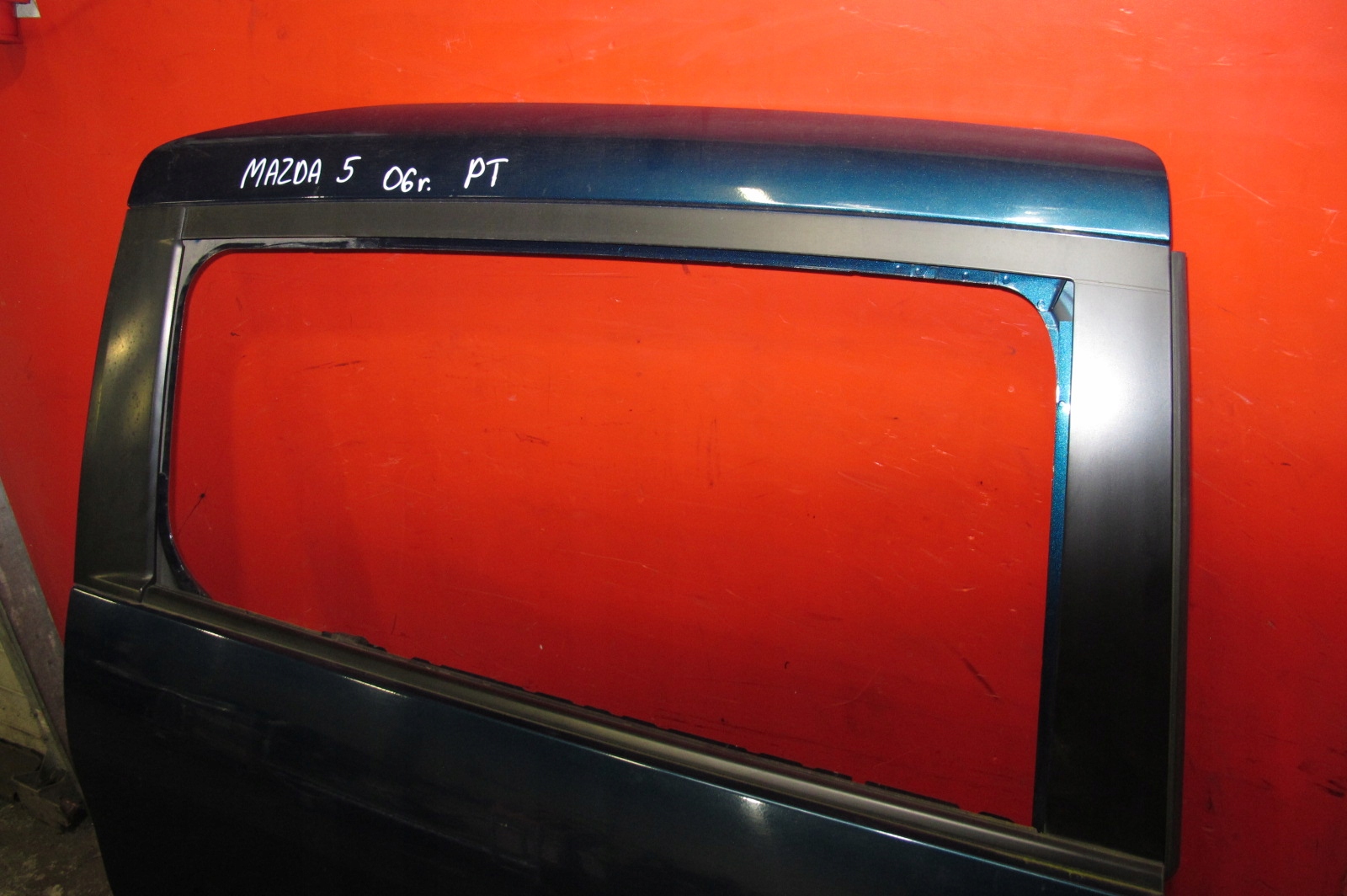 MAZDA 5 CR19 05- door right rear part rear. sliding 32C