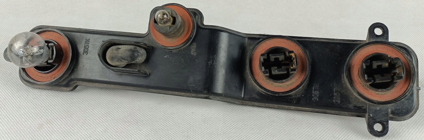 Панель лампи, патрон лампи заднього ліхтаря R Dodge Duran