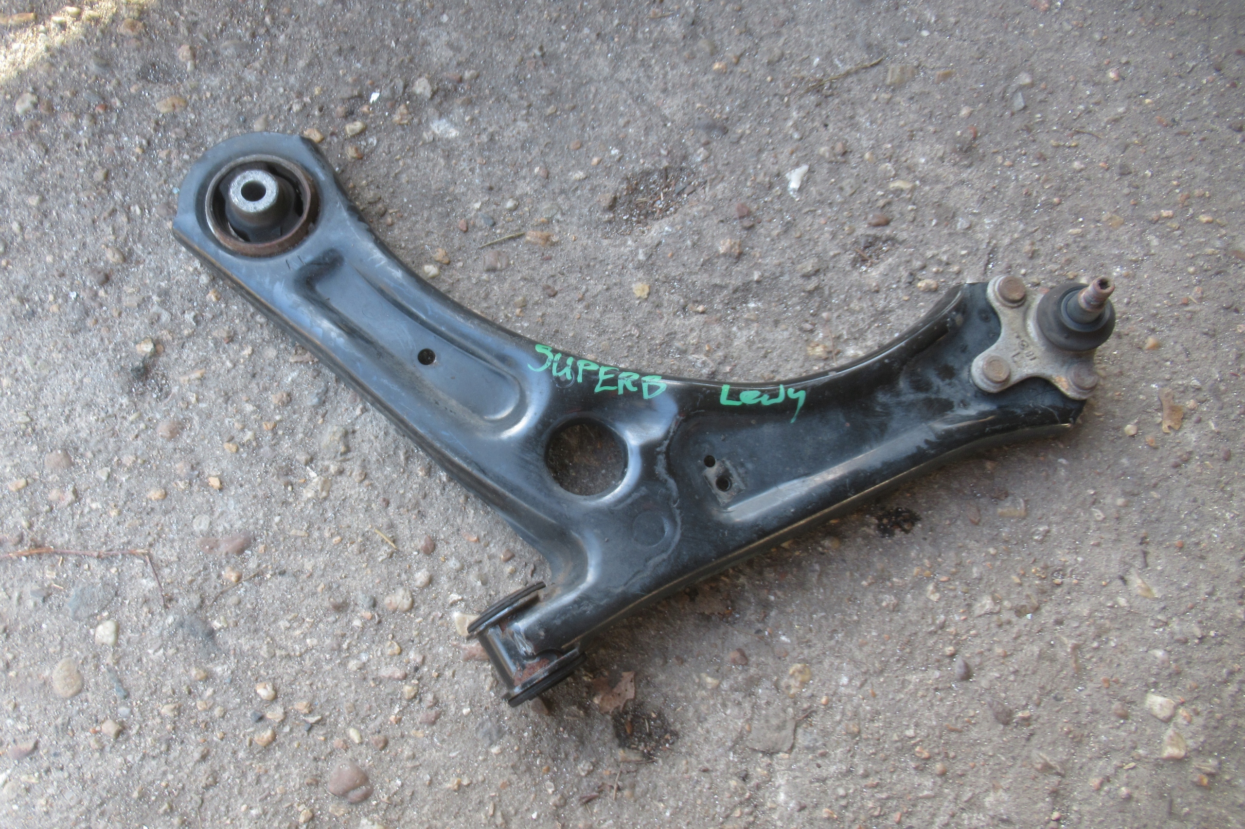SKODA SUPERB II 1.8 TSI 12R arm left front 1K0407151BG