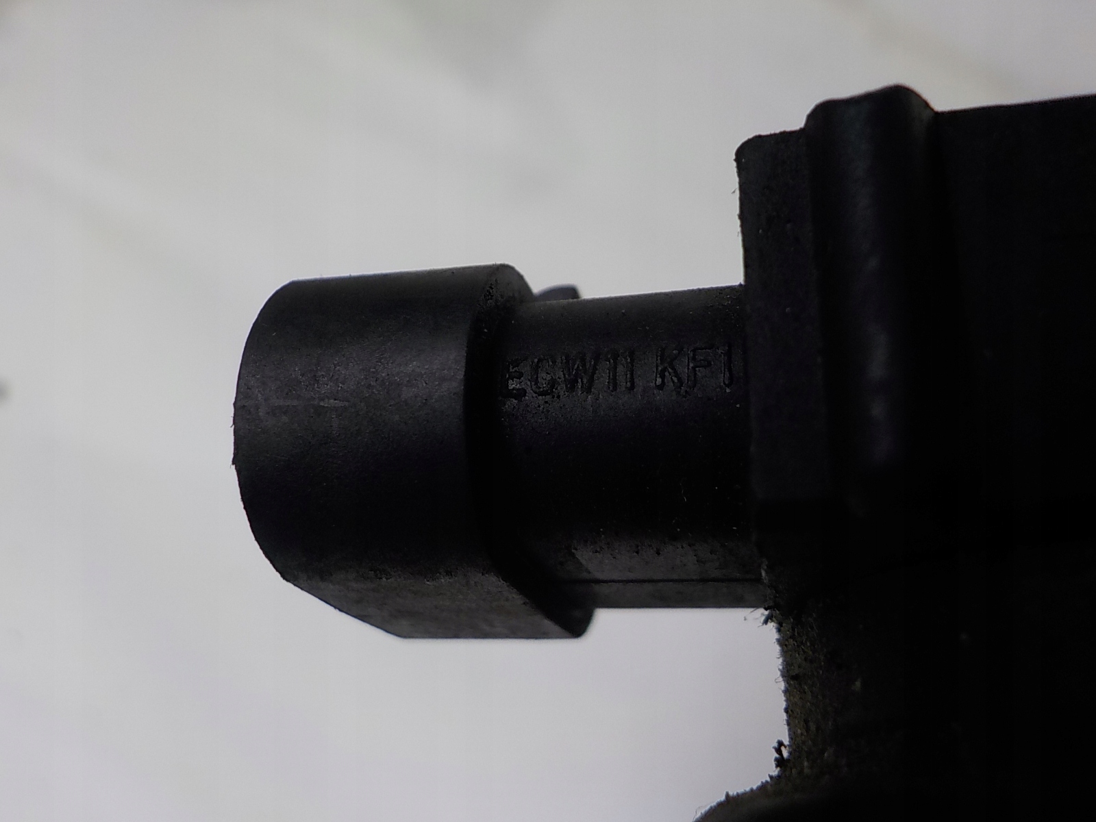 KIA MAGENTIS II 2.5 coil ignition ECW11KF1