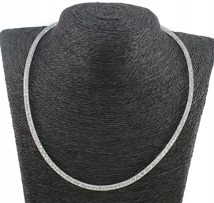 

Naszyjnik Srebrna Siatka Żmijka Szklane Kryształki