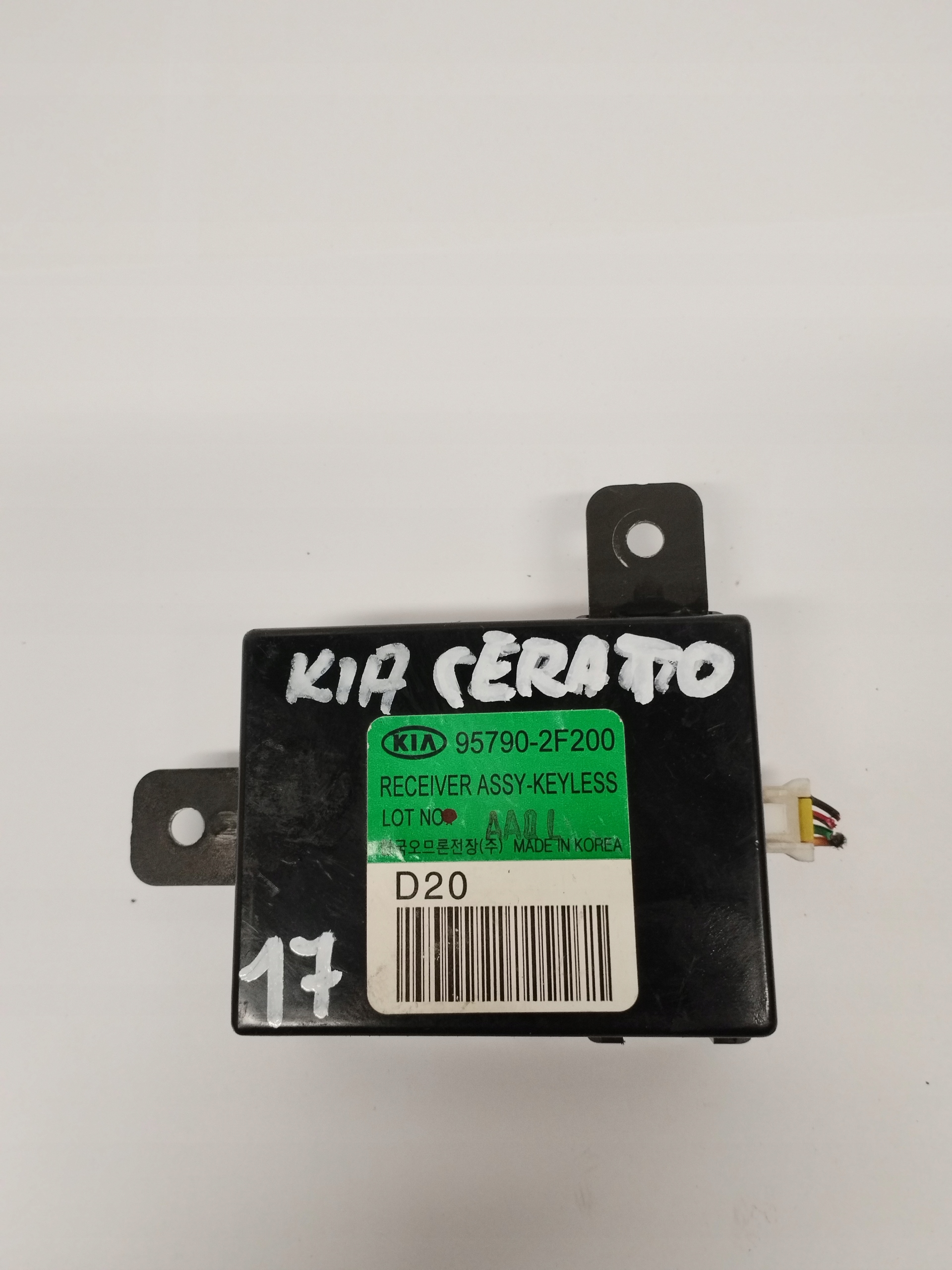 module control unit of a lock central Kia 957902F200