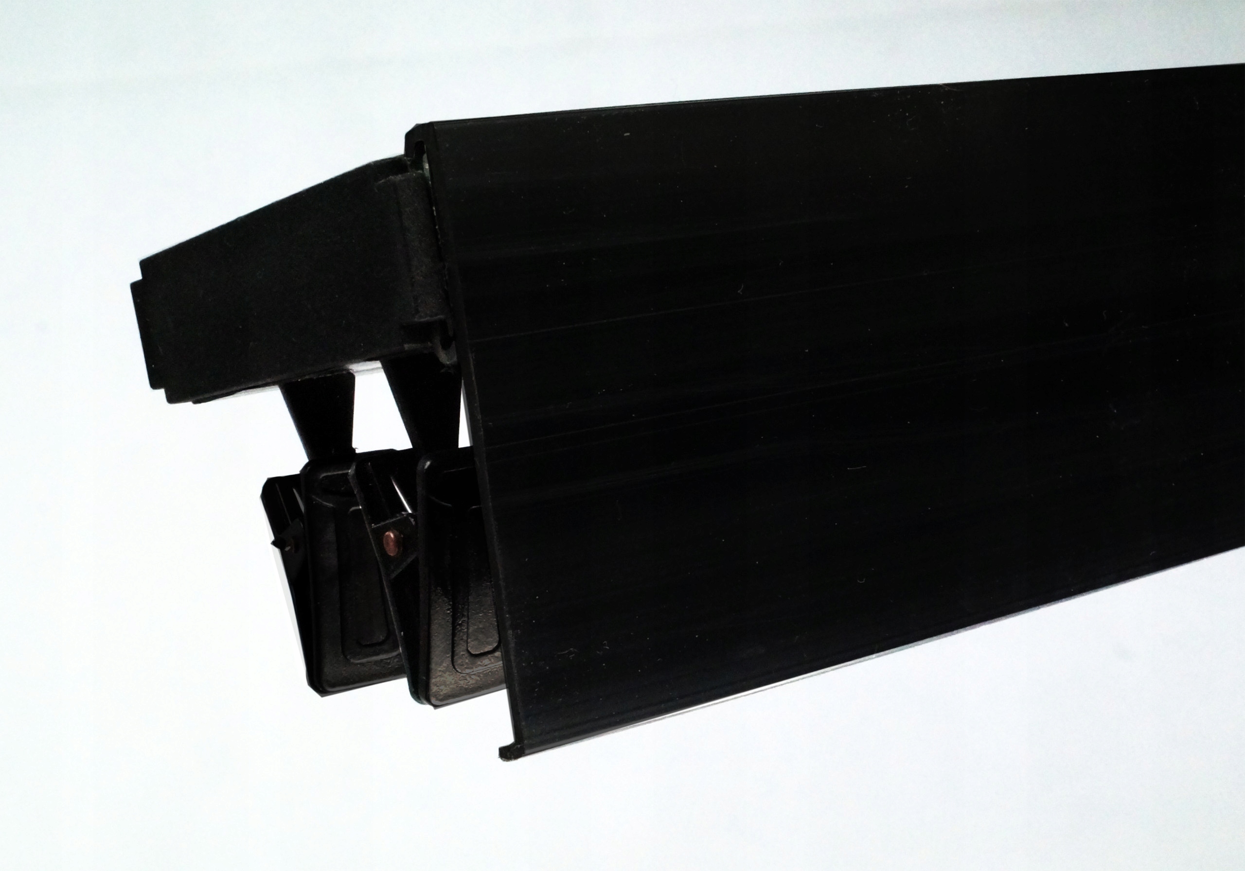 

Czarna Szyna sufitowa Pcv dwutorowa 600 + Osłona