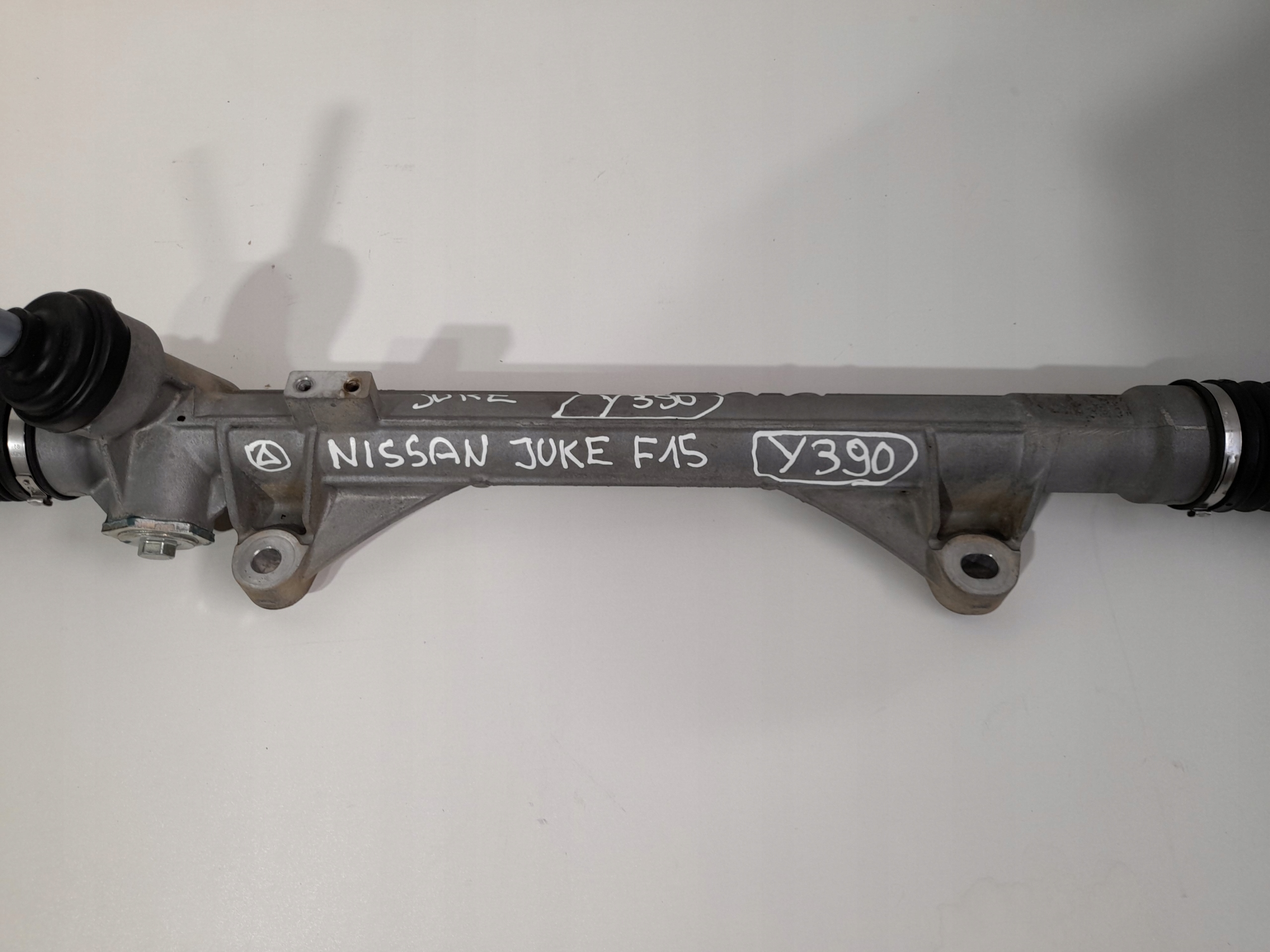 NISSAN JUKE F15 Boîter direction Boîter direction