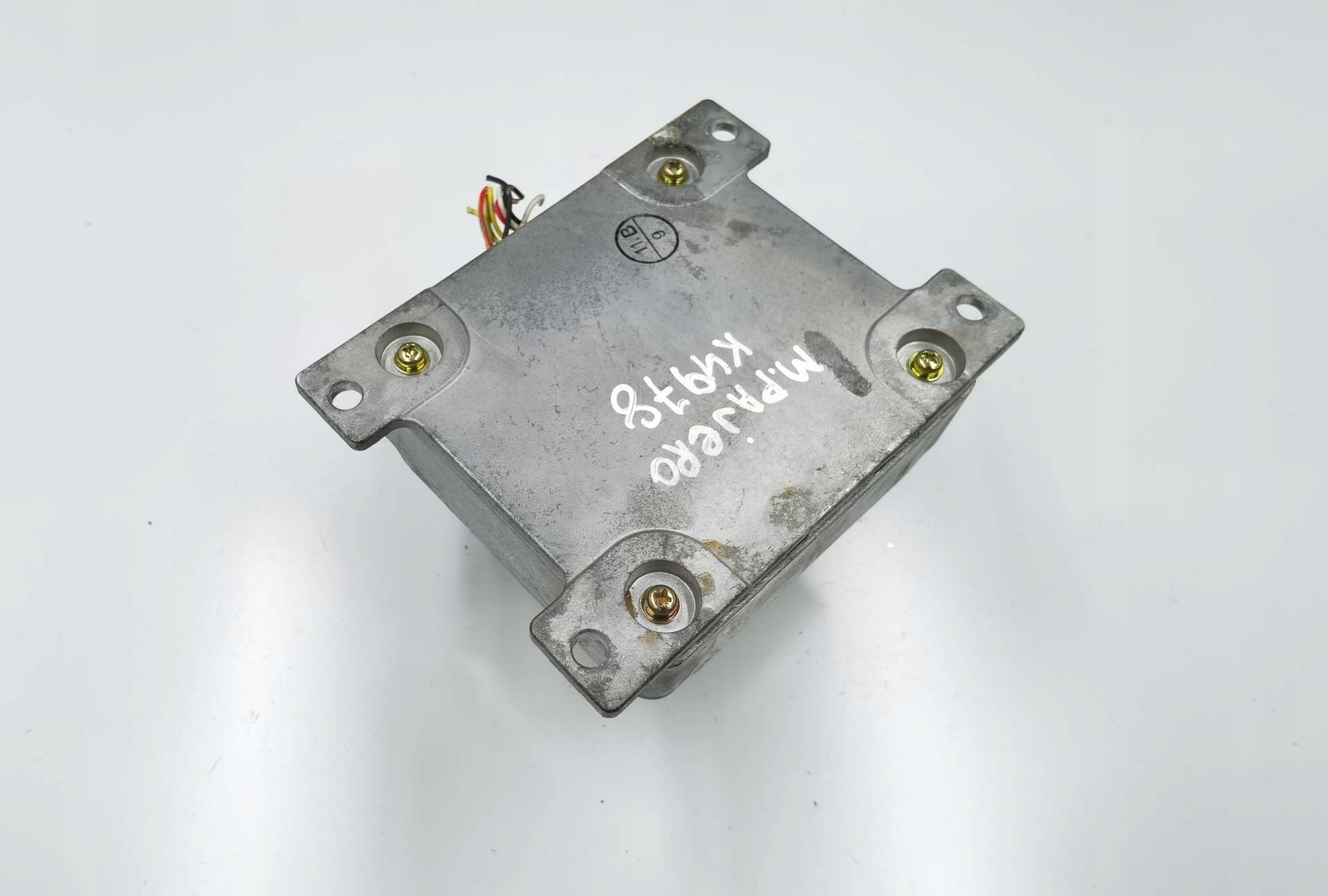 modulo airbag Mitsubishi Pajero 3 V70 2002 MR472776