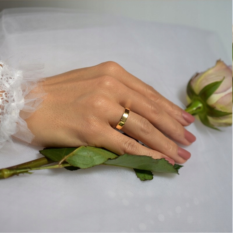 ZŁOTE OBRĄCZKI ŚLUBNE Fazowane Trapezowe 5mm Soczewka #21/4,2g pr.585 1szt. Marka Inna marka