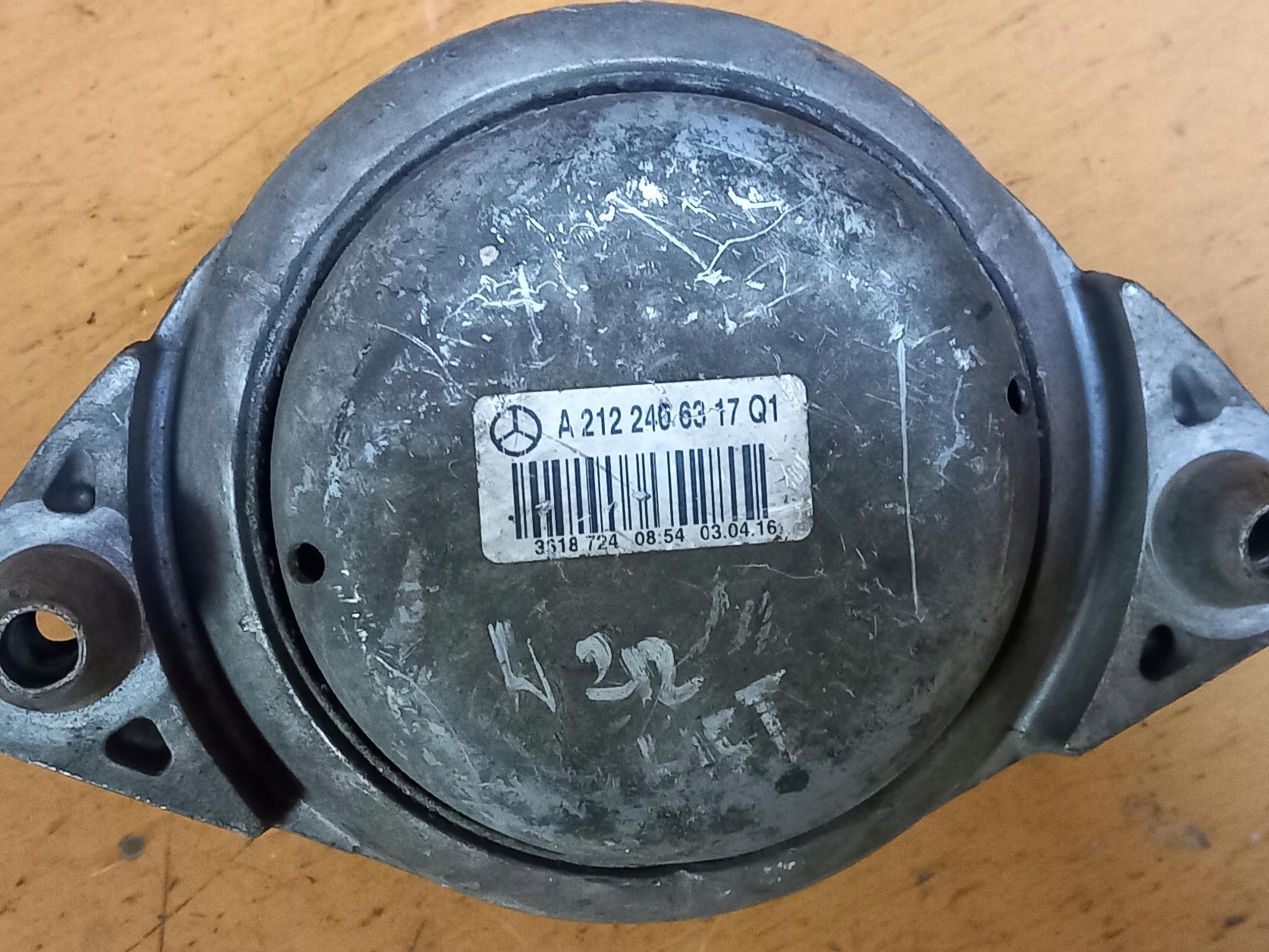 engine mount MERCEDES E-KLASA W212 2.2 CDI A2122406317 09-16