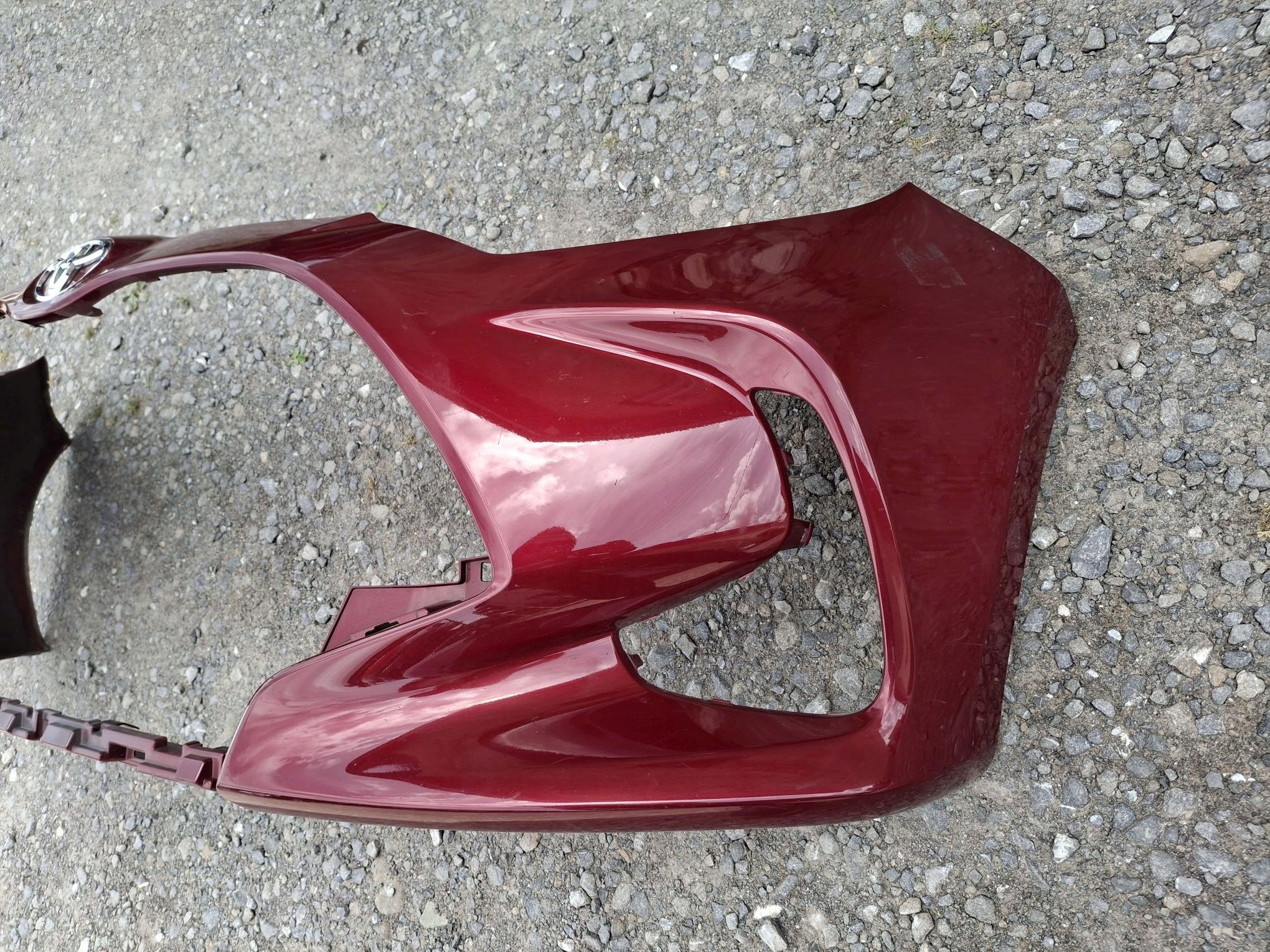Frontstoßstange TOYOTA YARIS IV 2020R->