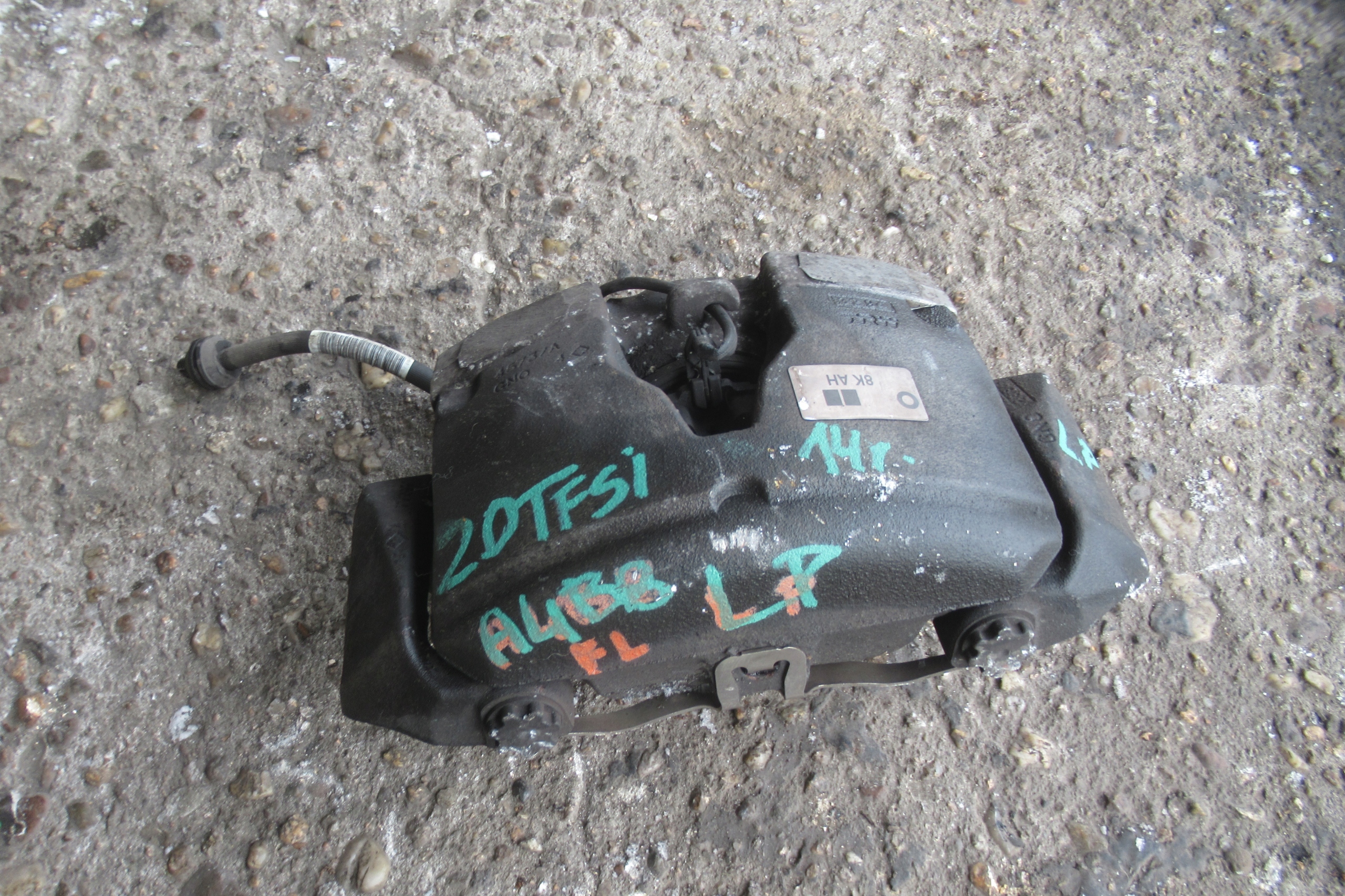 AUDI A4 B8 FL 2.0 TFSI 14R caliper brake left front