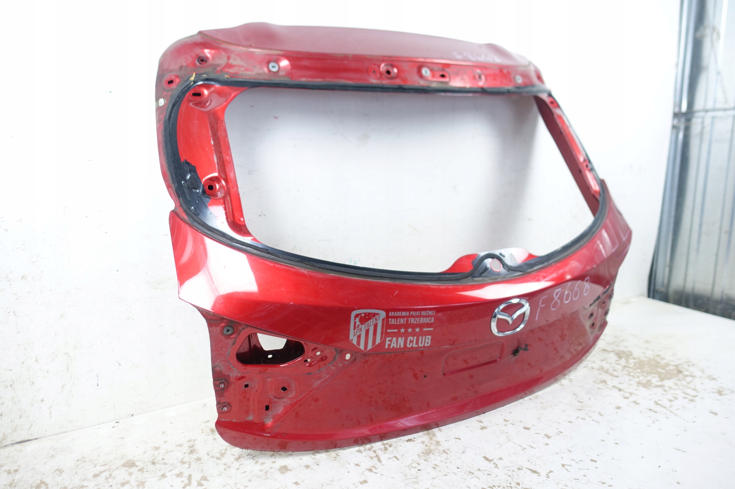 MAZDA 3 III BM HB 2013- trunk door boot