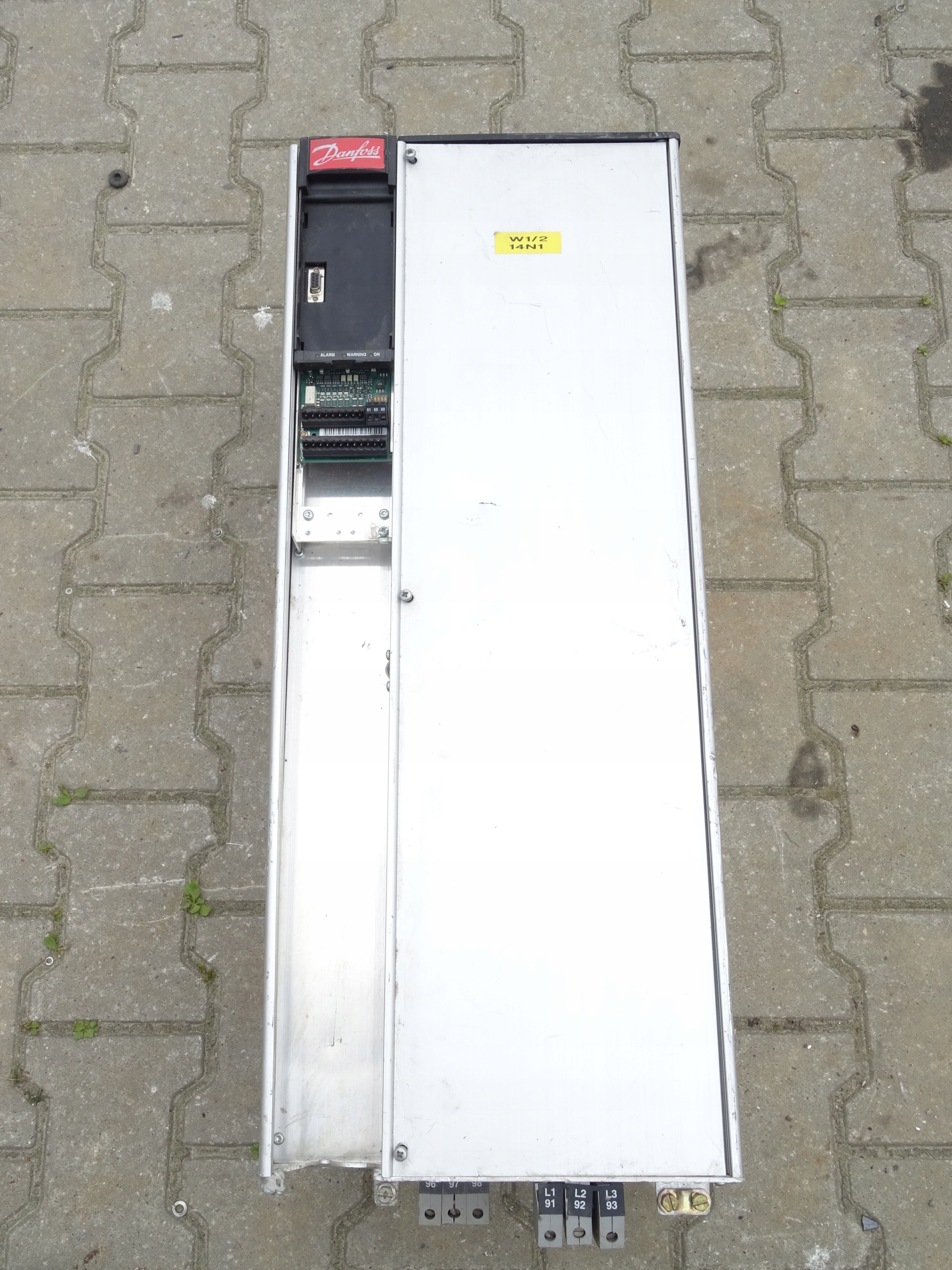 Falownik Danfoss VLT6052HT4C20STR części dawca Kod producenta VLT6052HT4C20STR