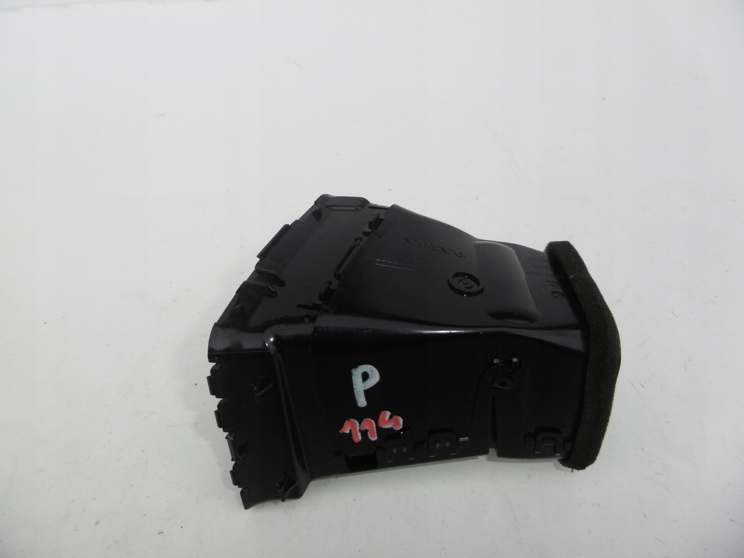 grid air conditioning devices right VOLVO S60 III V60 II 18