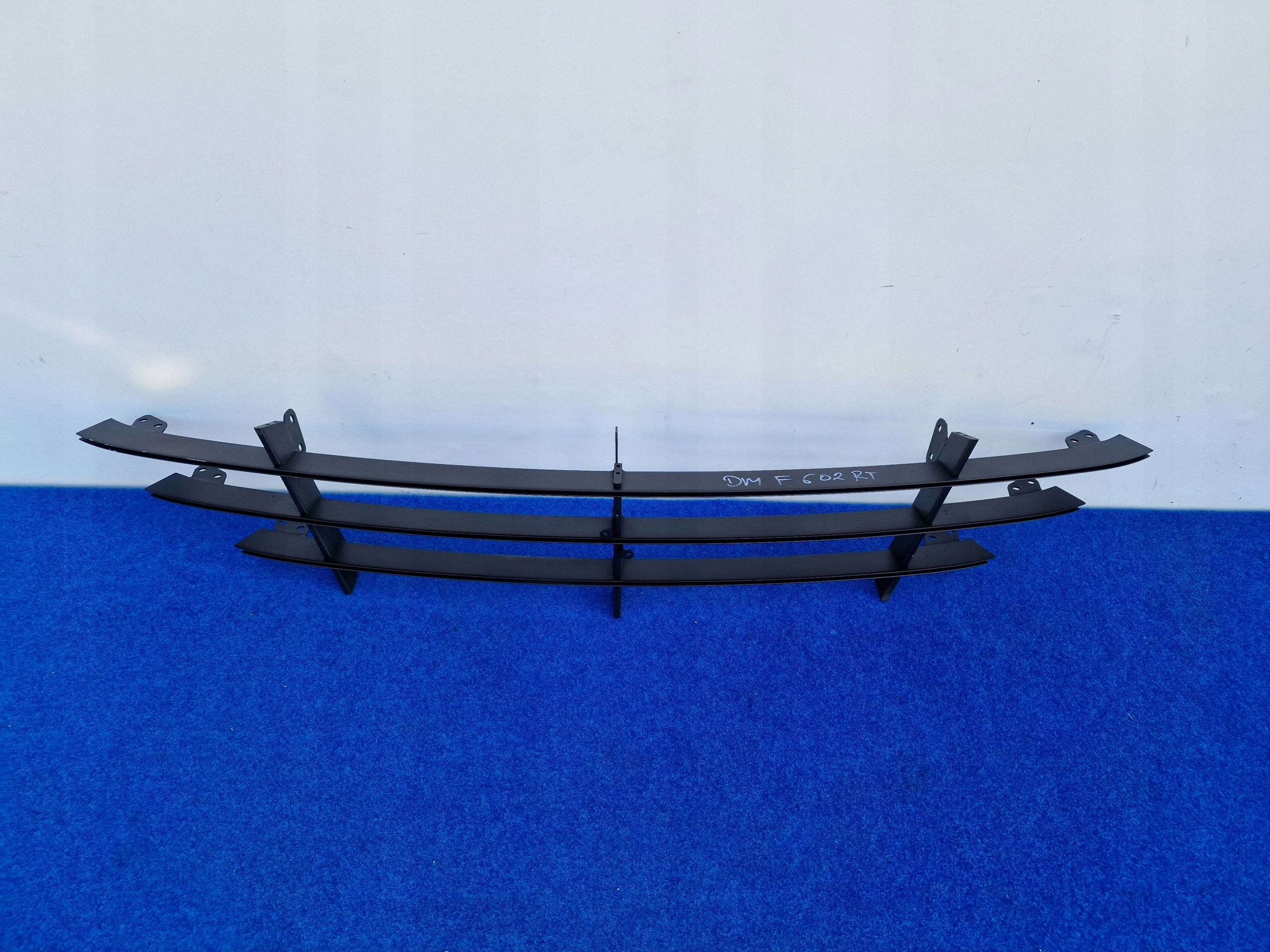 FERRARI CALIFORNIA PO LIFCIE F149 KRATKA ZDERZAKA ATRAPA METALOWA ORYGINAŁ