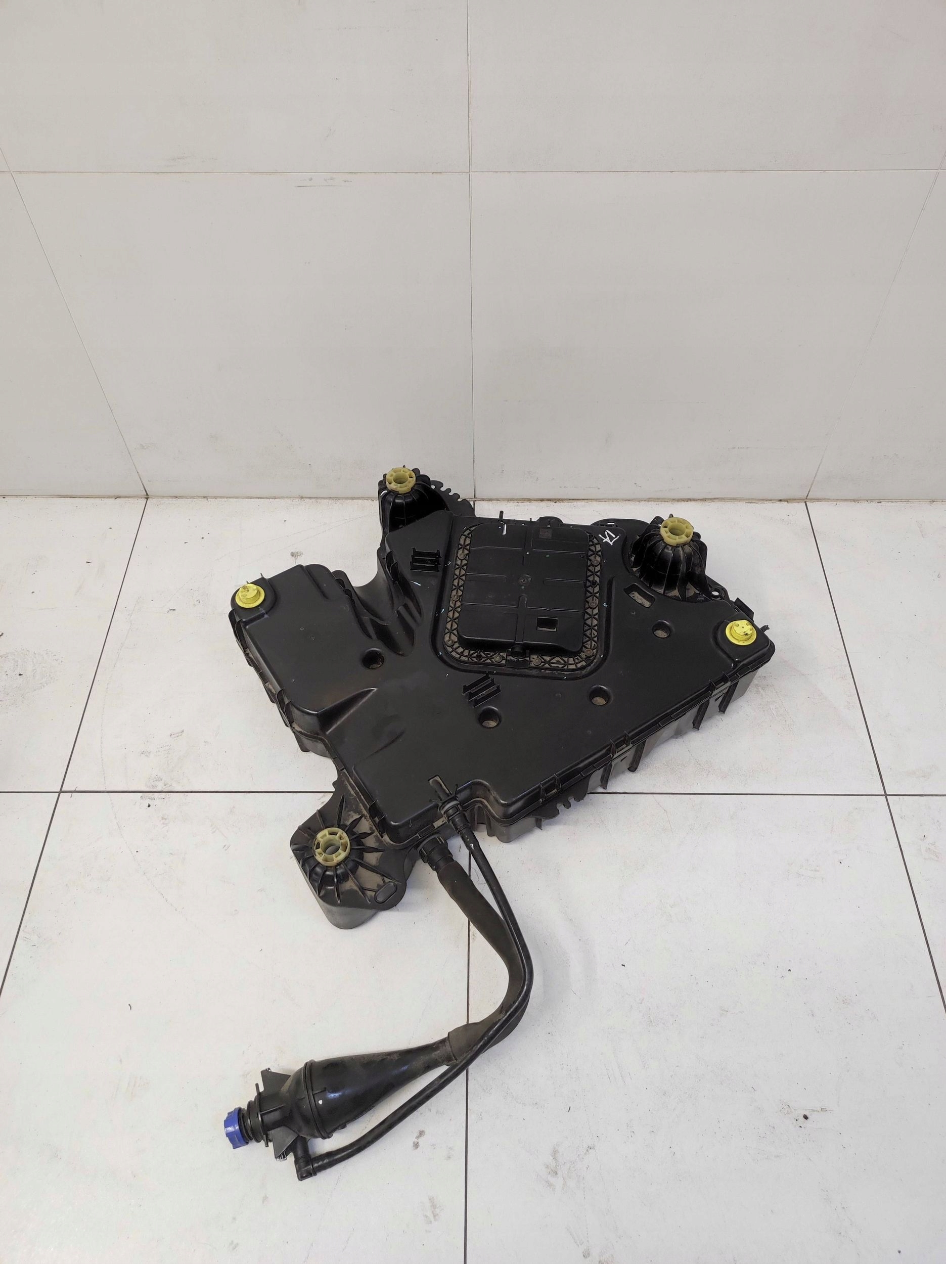 Zbiornik AdBlue Jumpy Expert III 3 2.0 bluehdi