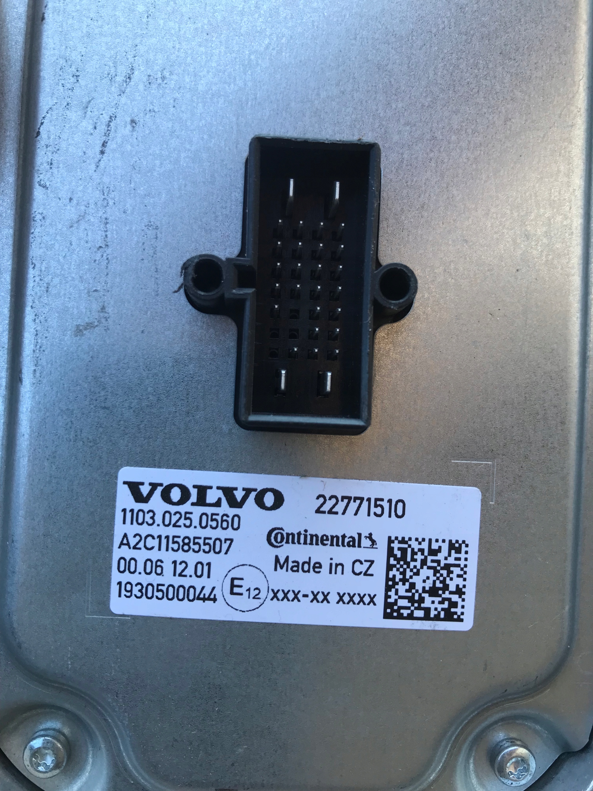 PRZETWORNICA MODUŁ LED VOLVO Producent części Volvo OE