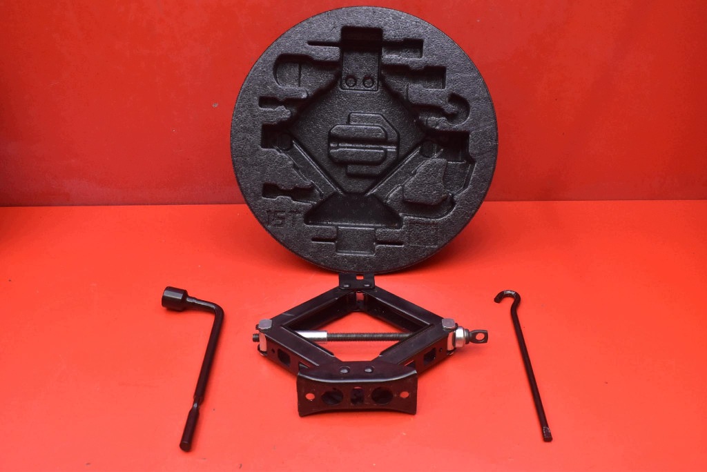 gear lever lift insert wheels 09149-G4000 HYUNDAI I30 III PD KOMBI LIFT 18